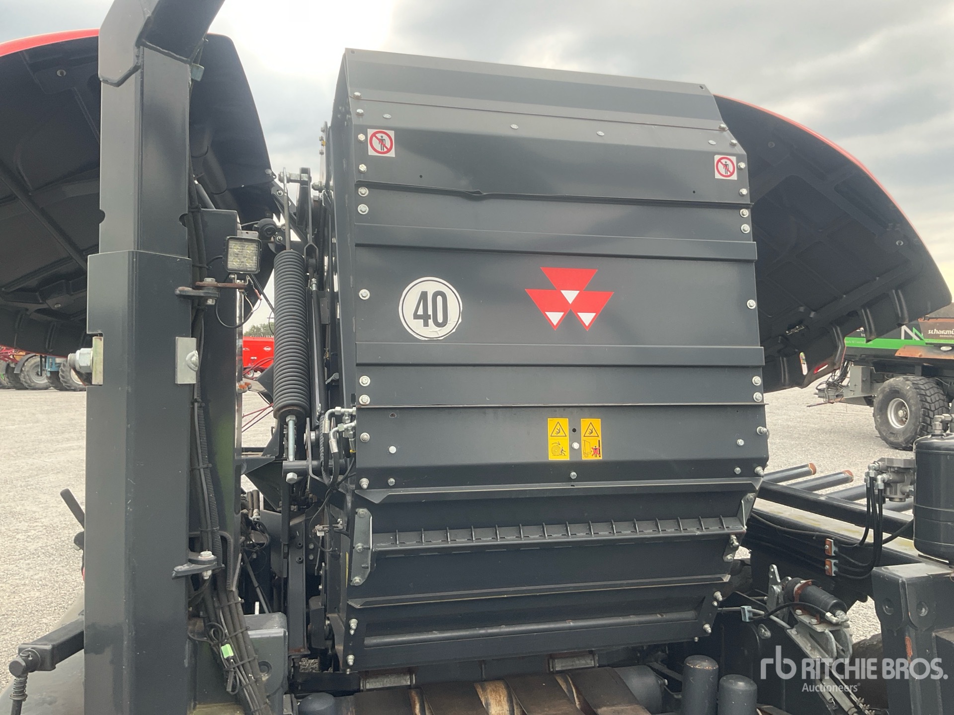 2024 Massey Ferguson 716V