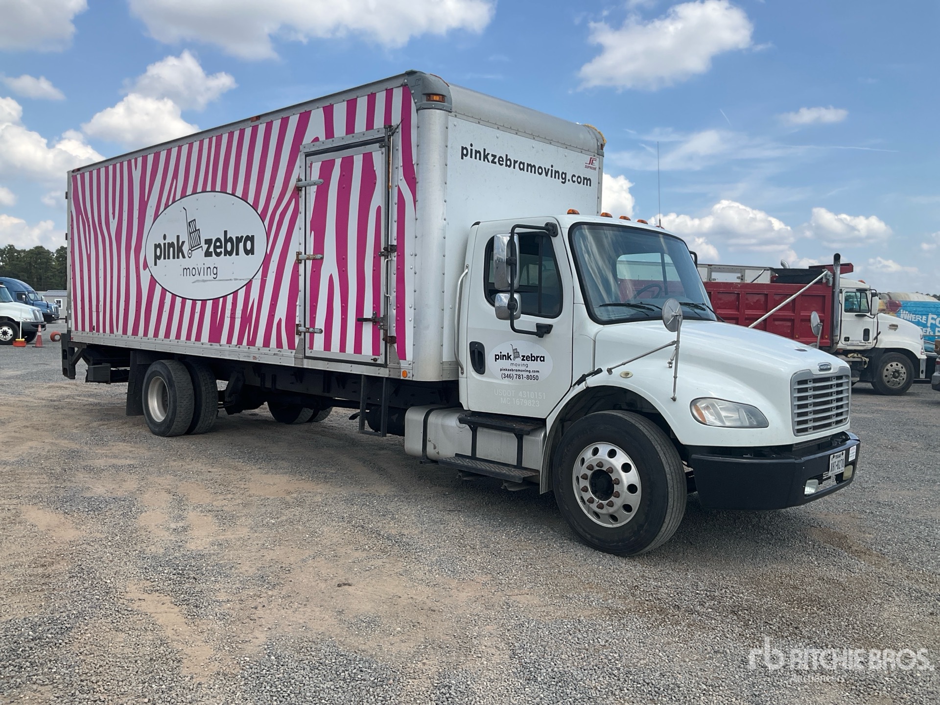 2015 Freightliner M2 106