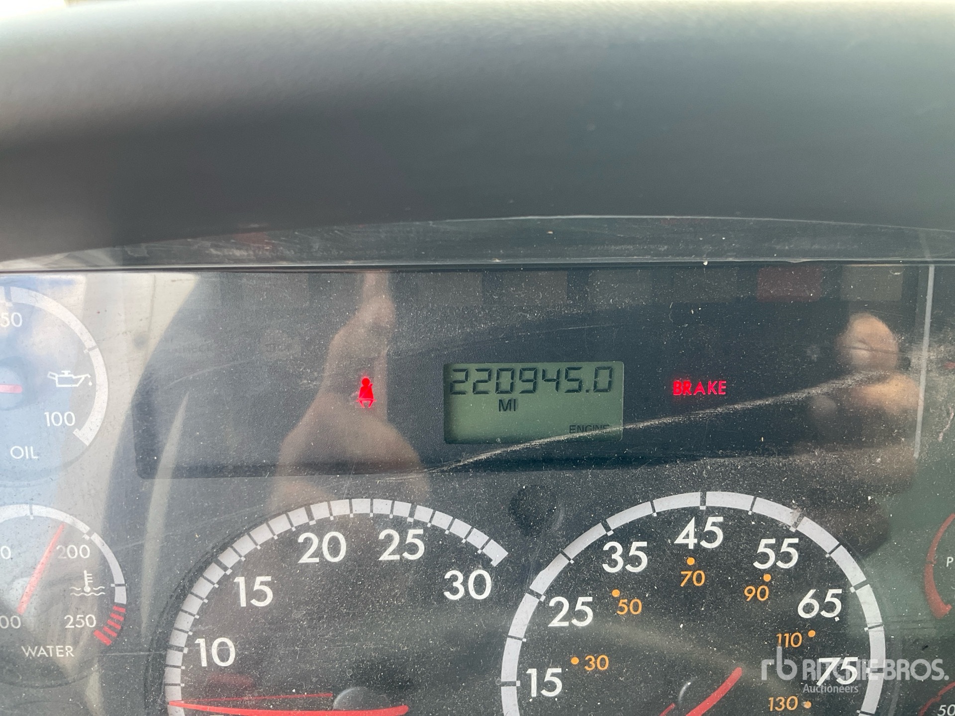 2015 Freightliner M2 106