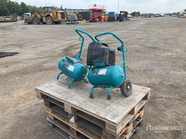 2017 Makita AC1300 Air Compressor