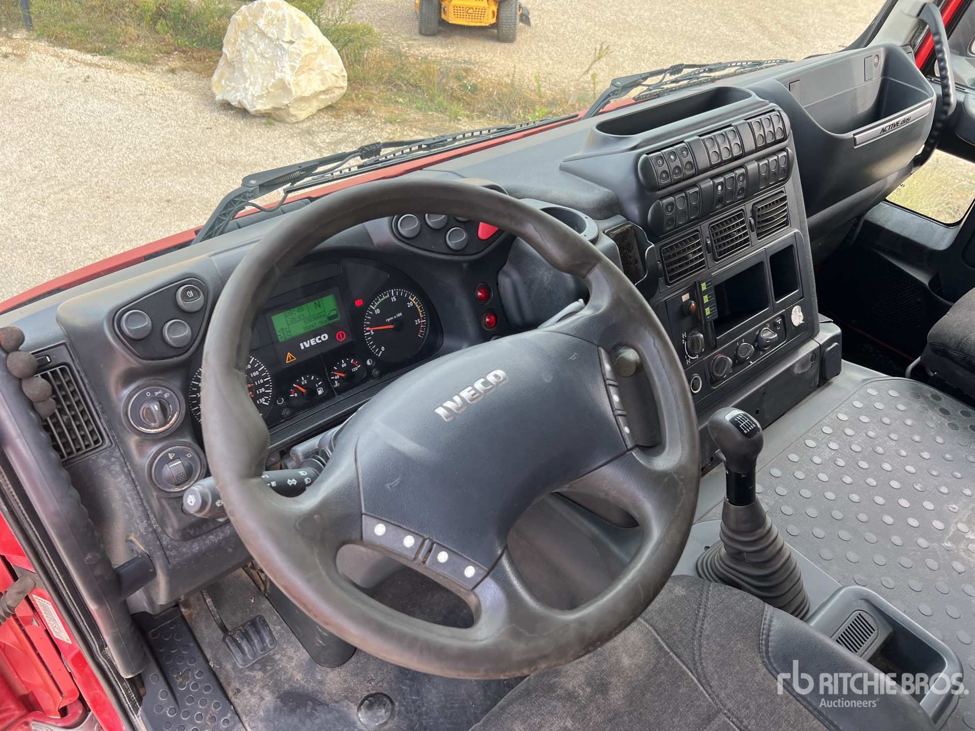 2008 Iveco TRAKKER 410