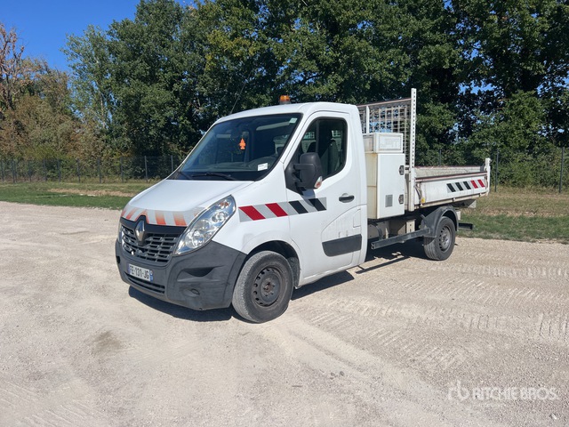 Renault Master Dump Truck: Light Duty