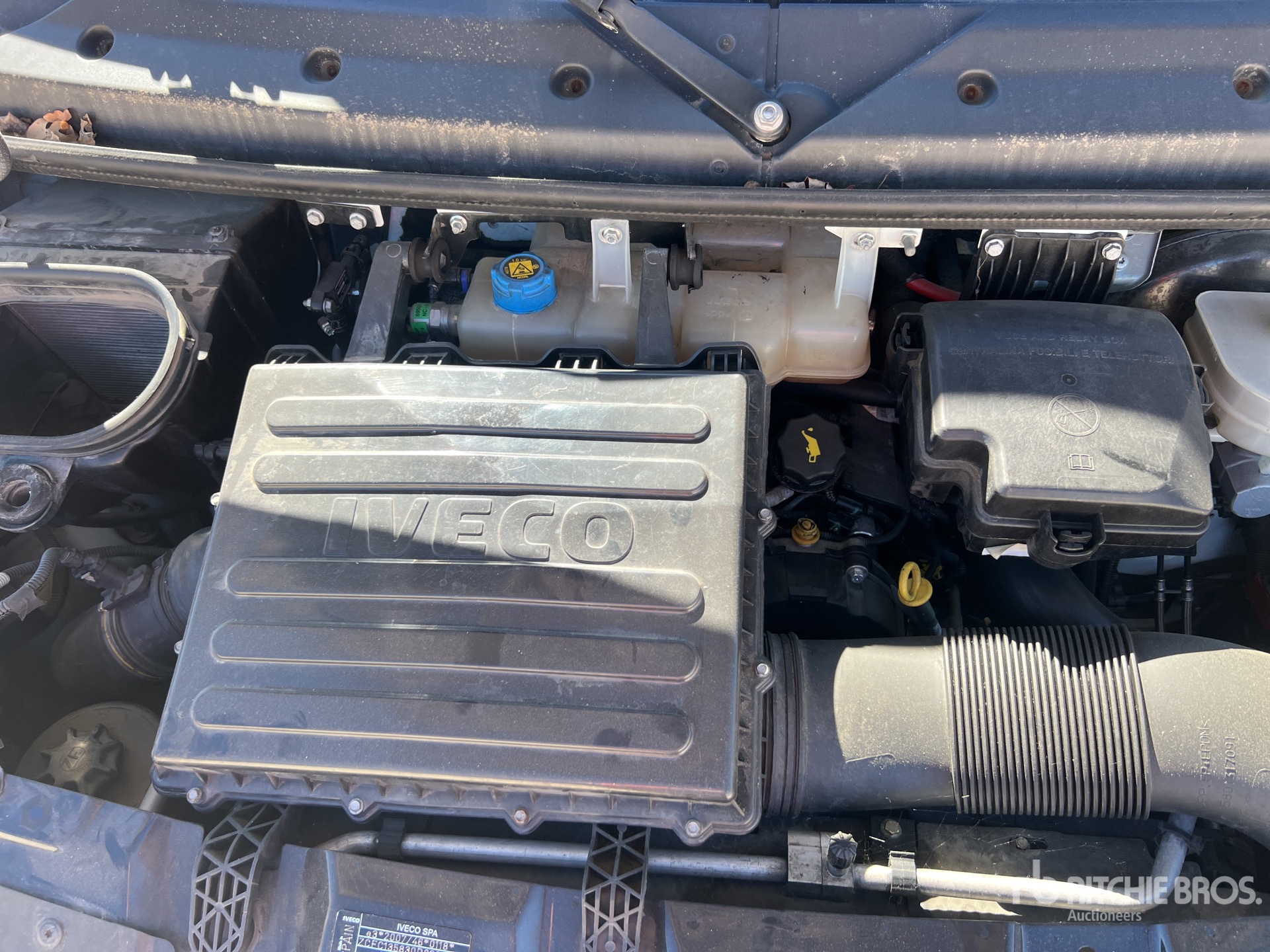 2018 Iveco Camion Plateau