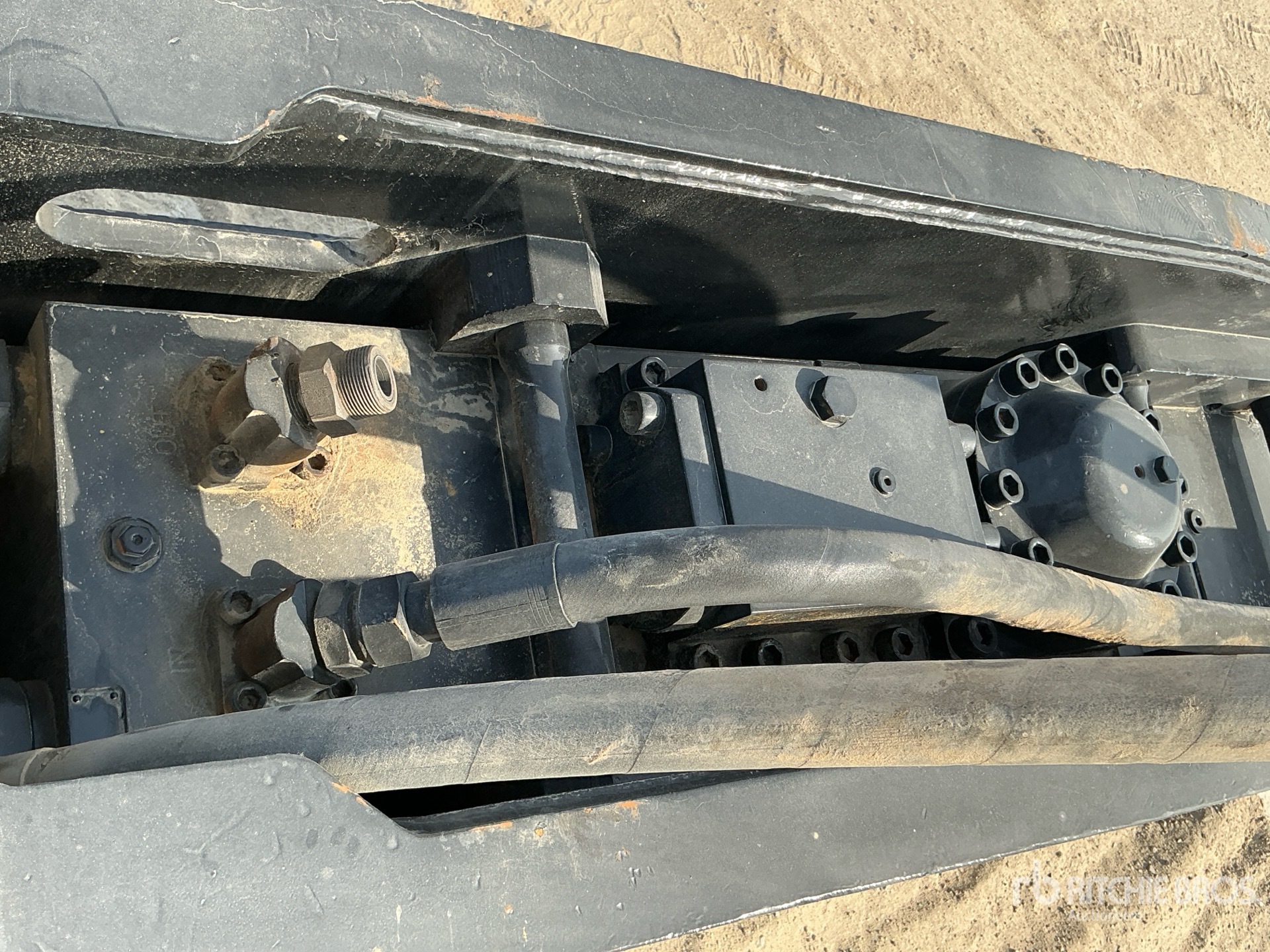 Caterpillar B30