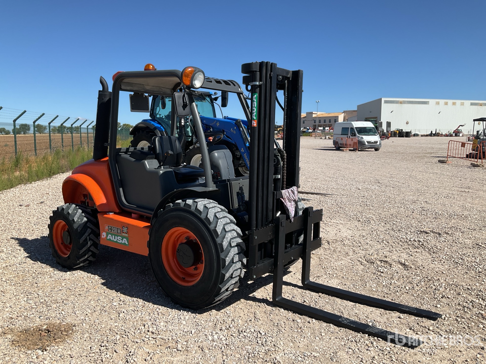 2018 Ausa C250H