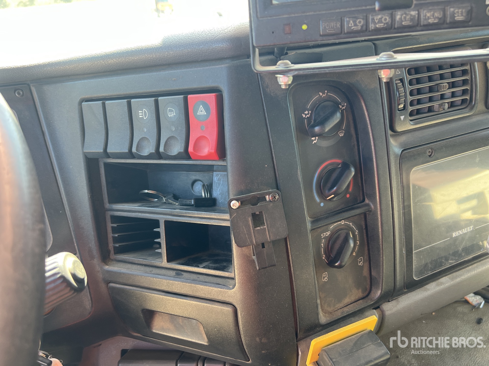 2000 Renault PREMIUM