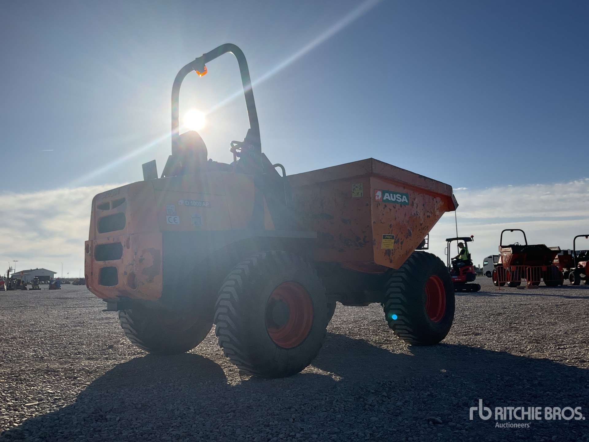 2010 Ausa D1000AP