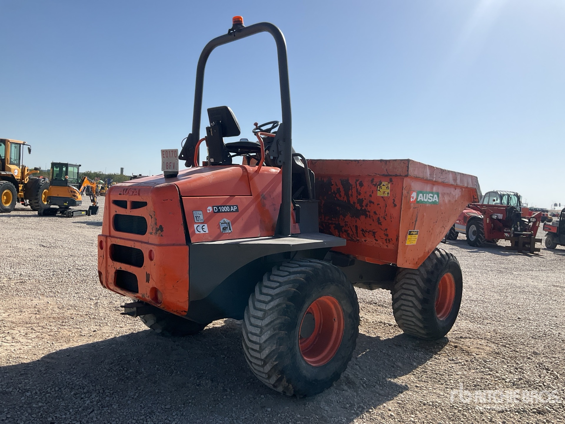 2010 Ausa D1000AP