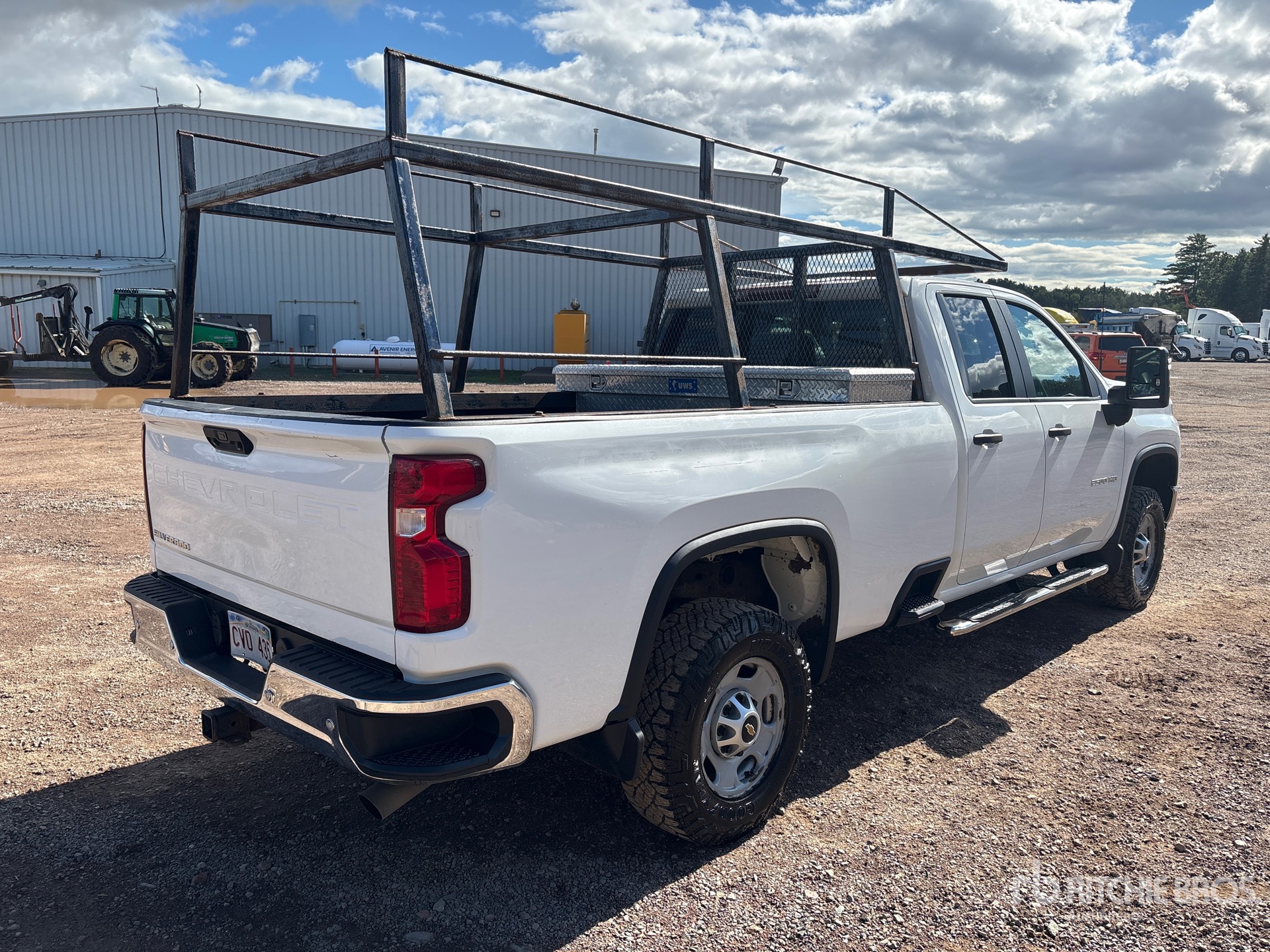 General Appearance with Picture, Right Rear Corner