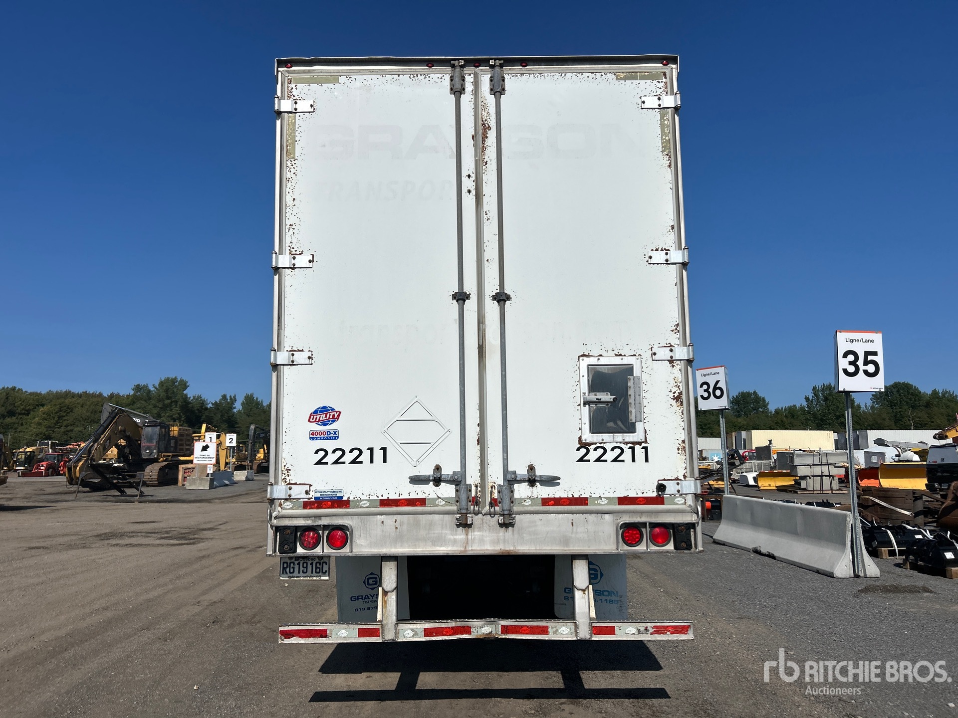 2016 Utility 4000DX