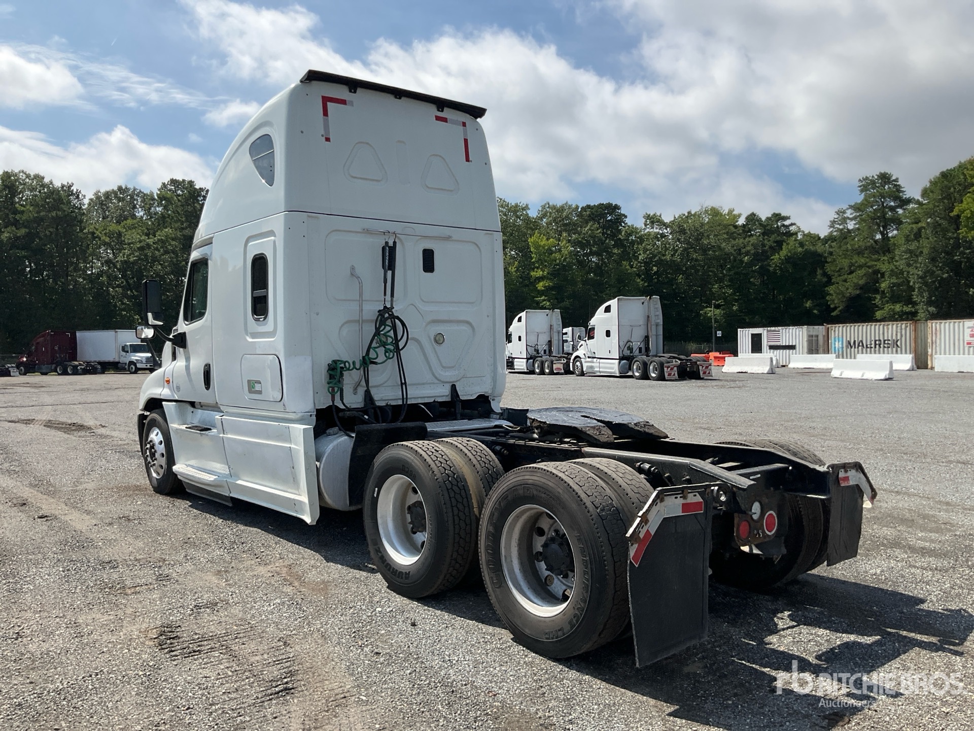 2015 Freightliner CASCADIA 125