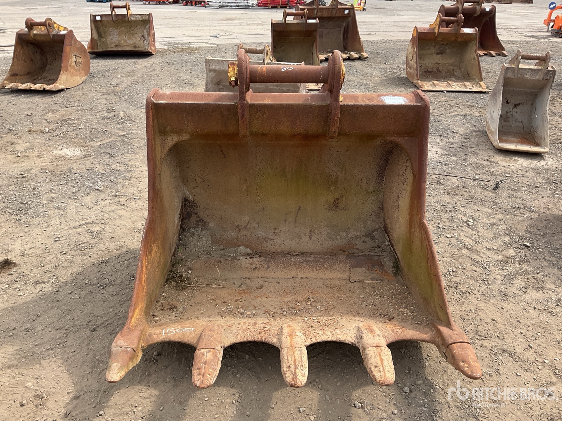 UST 1500 MM DIGGING