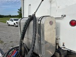 4 Underbody - Truck with Hydraulic Tank