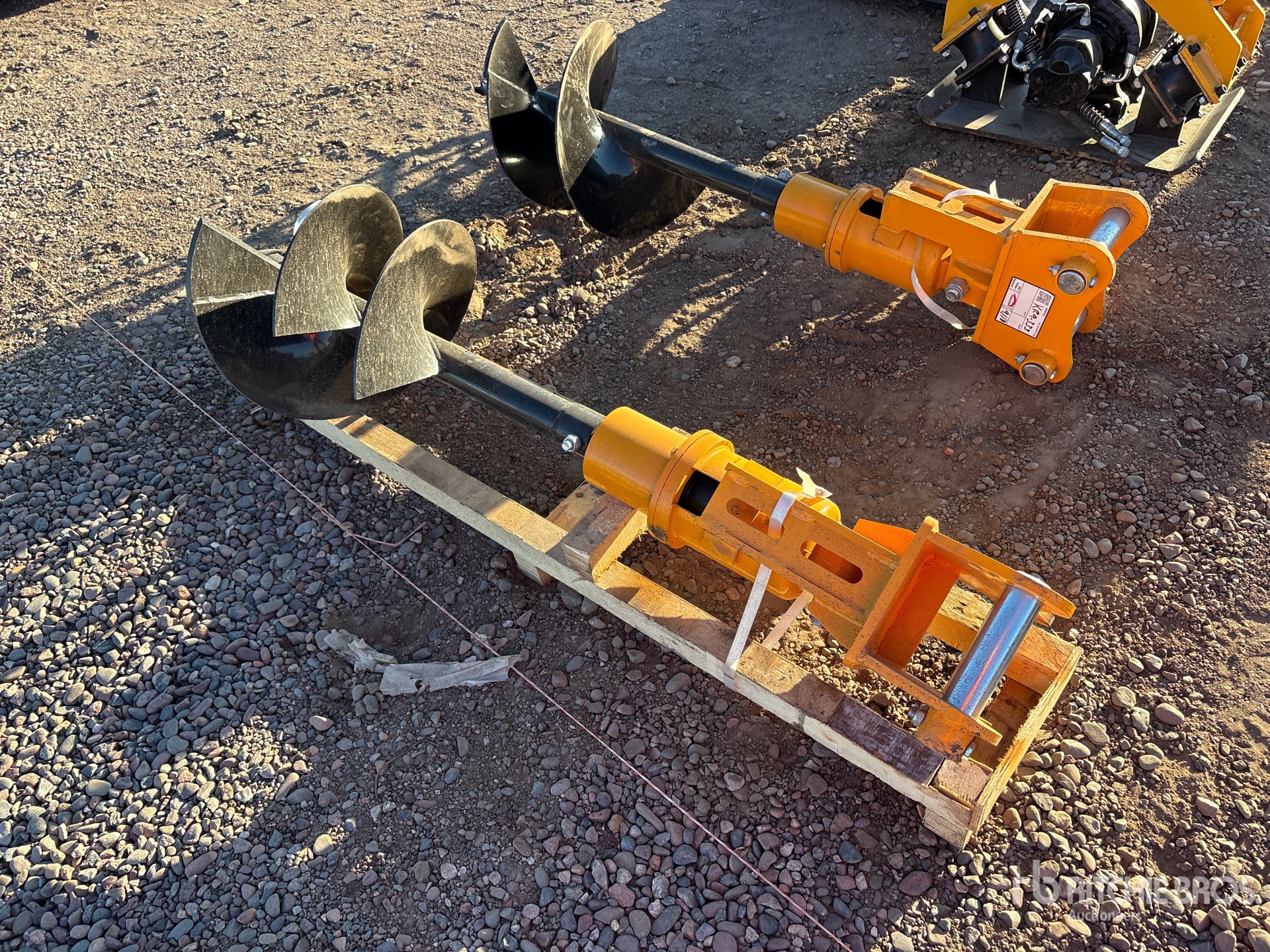 2026 GIYI 32 IN - FITS CAT 303 (UNUSED)