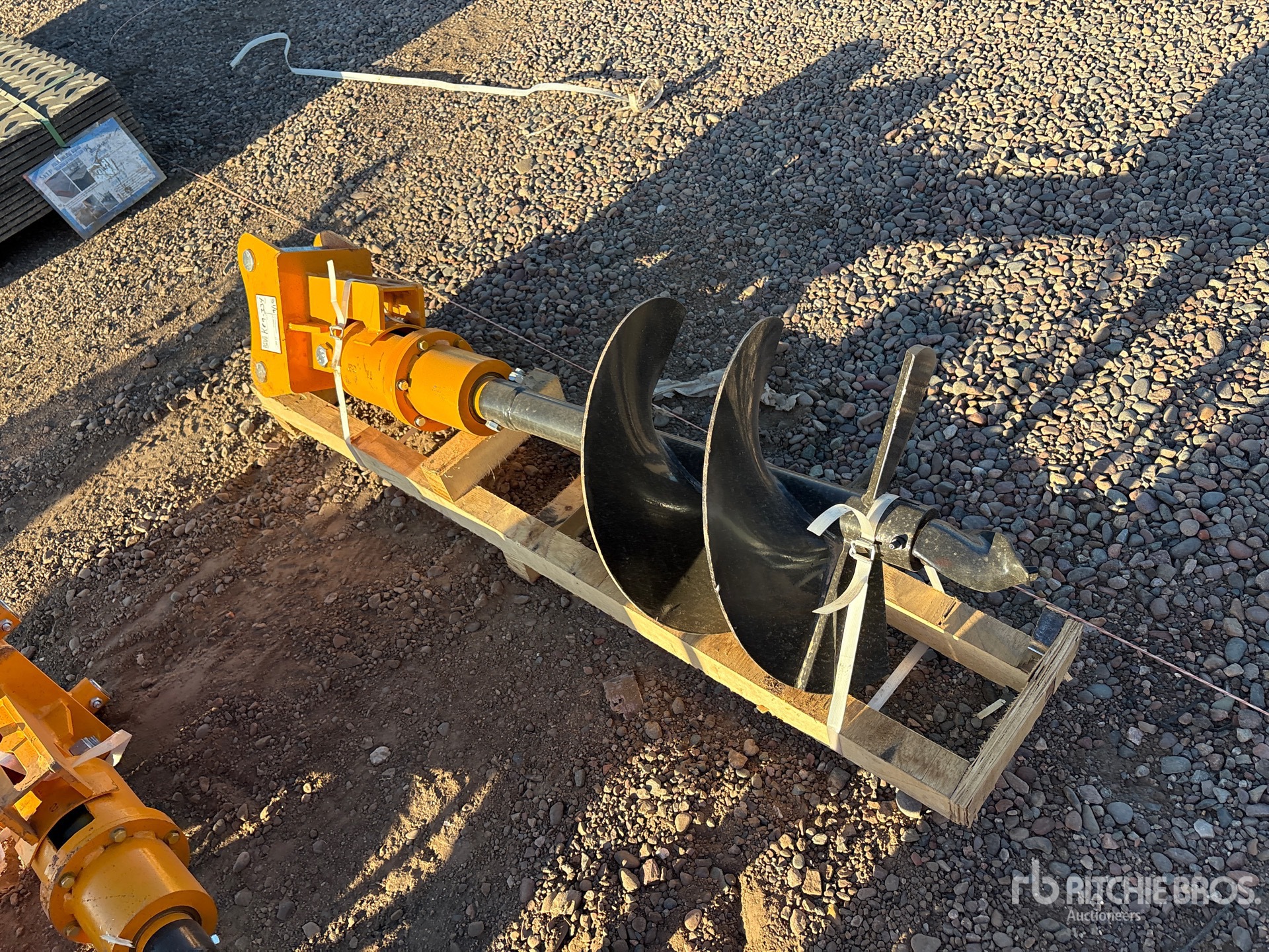 2026 GIYI 32 IN - FITS CAT 303 (UNUSED)