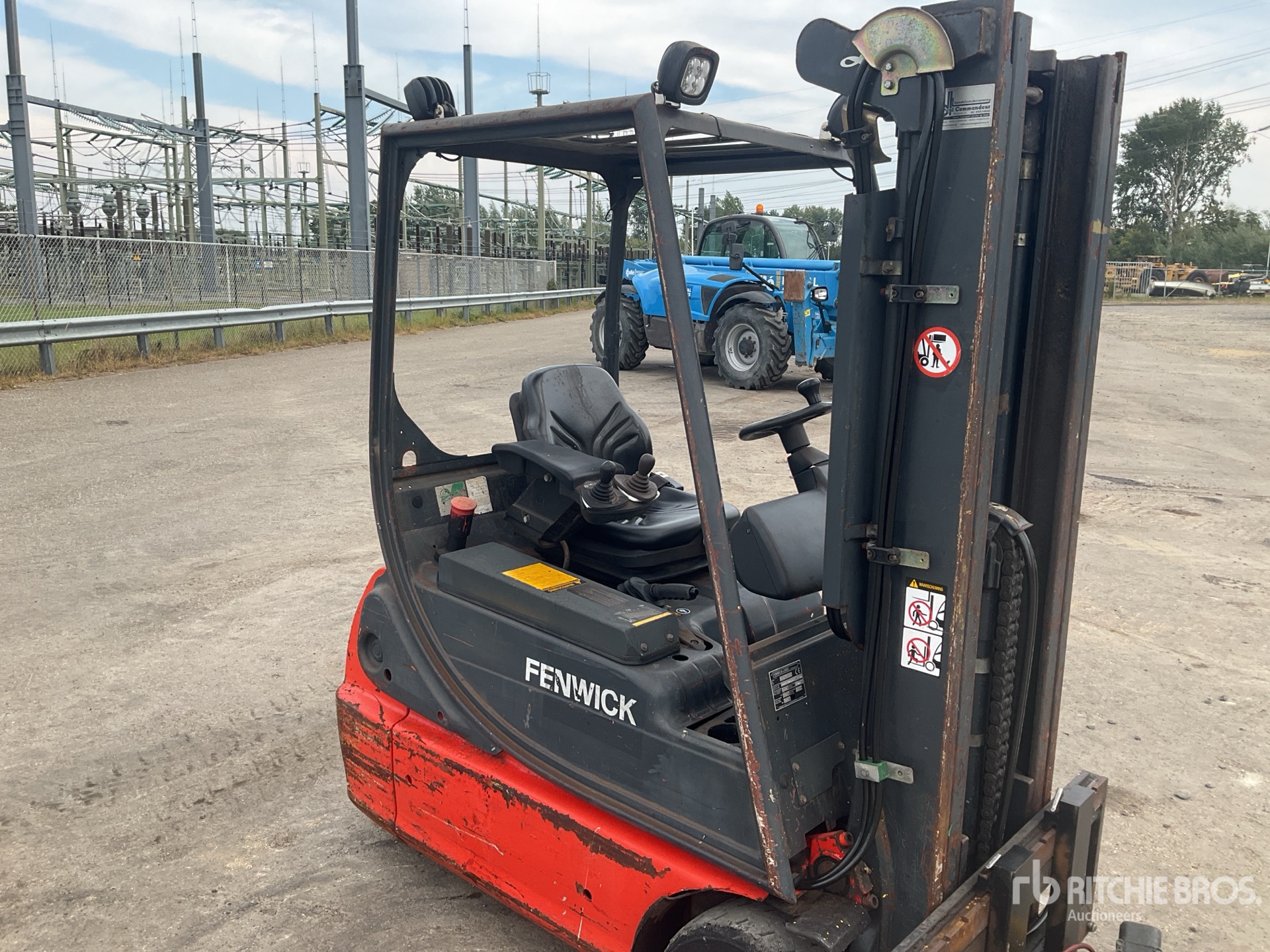 2001 Linde E16C-02