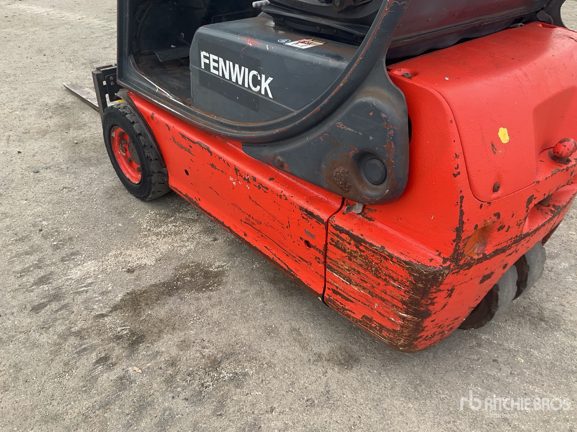 2001 Linde E16C-02