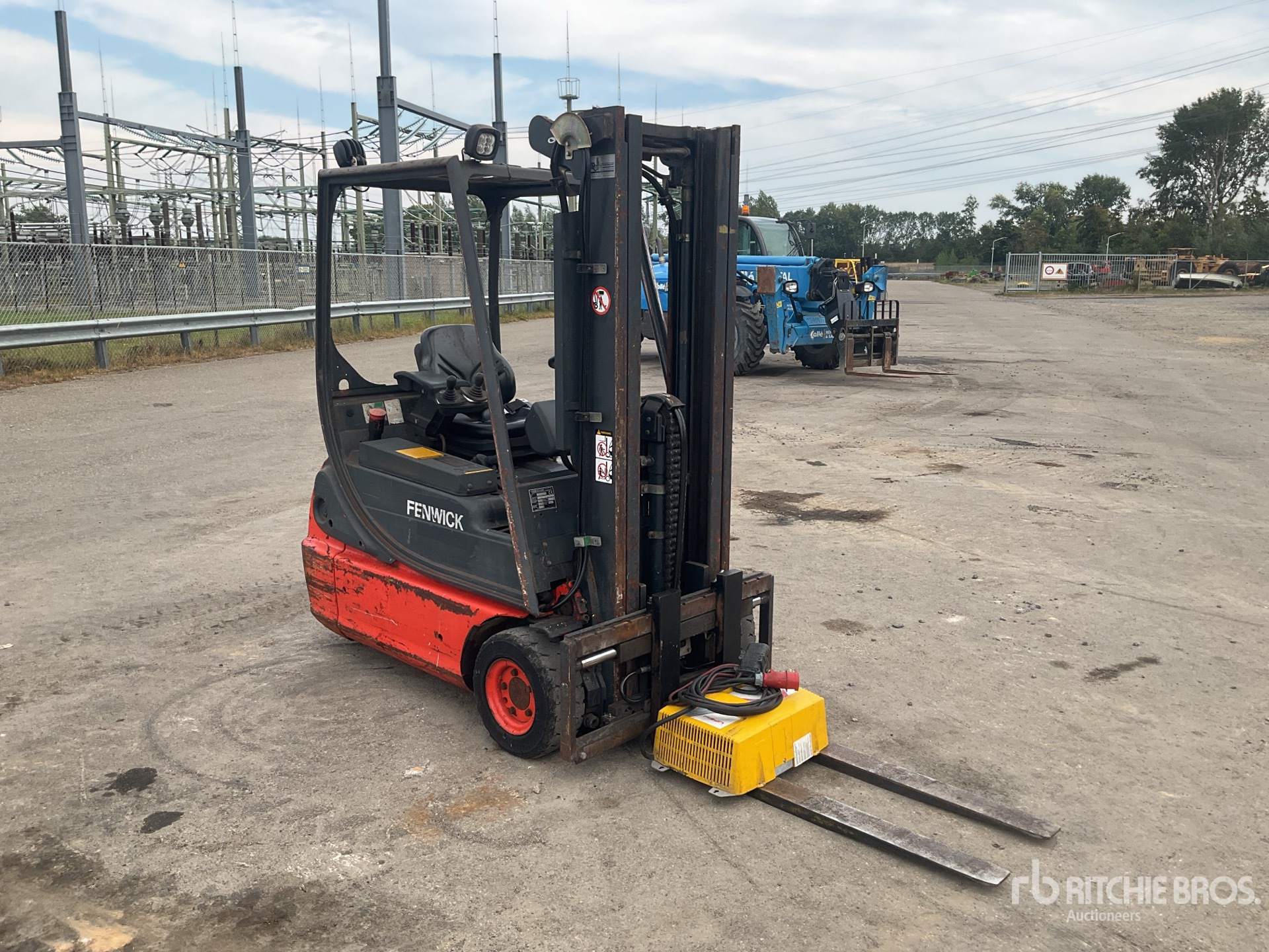 2001 Linde E16C-02