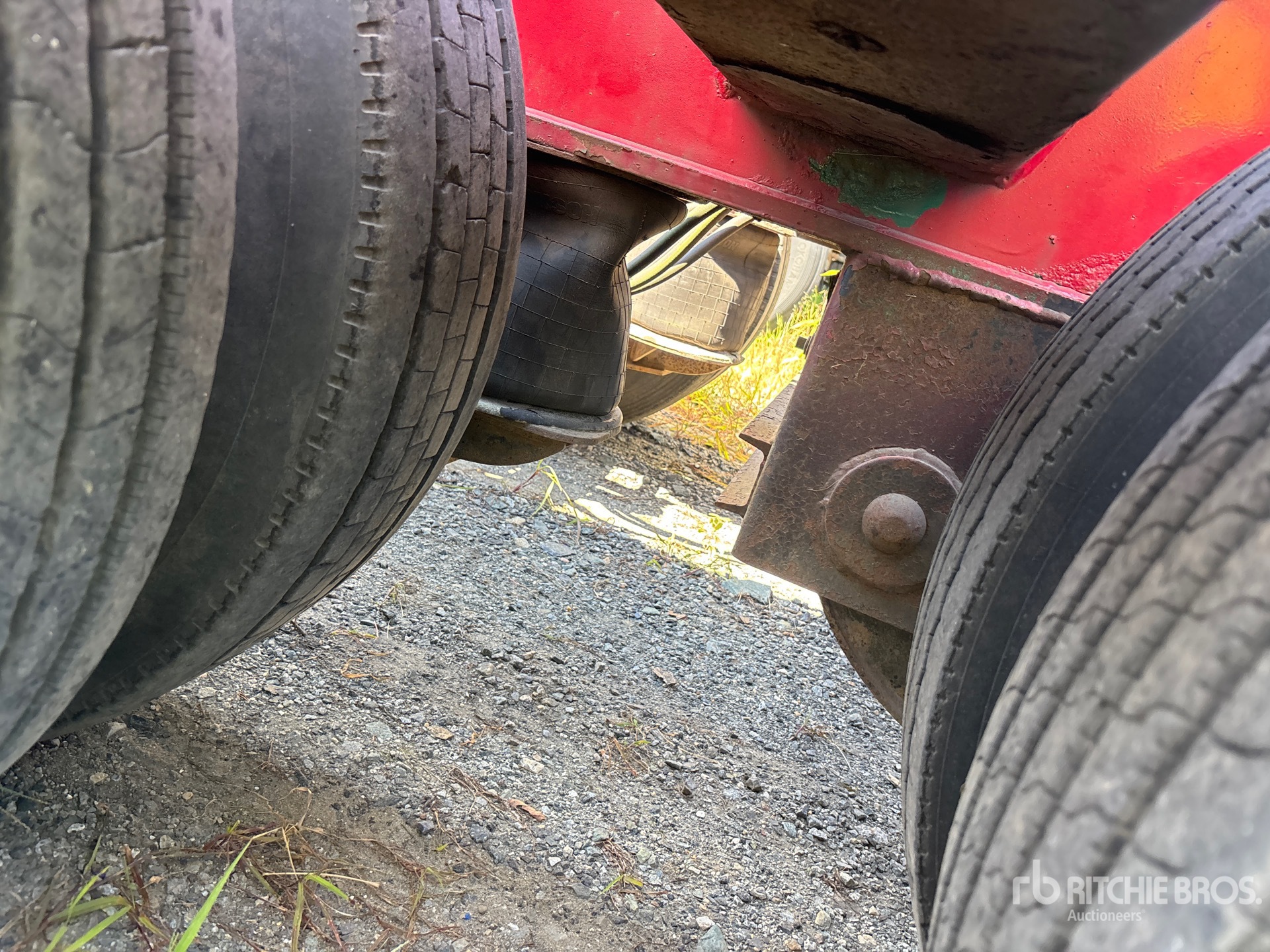 2004 Rogers 50 TON TRI/A REMOVABLE GOOSENECK