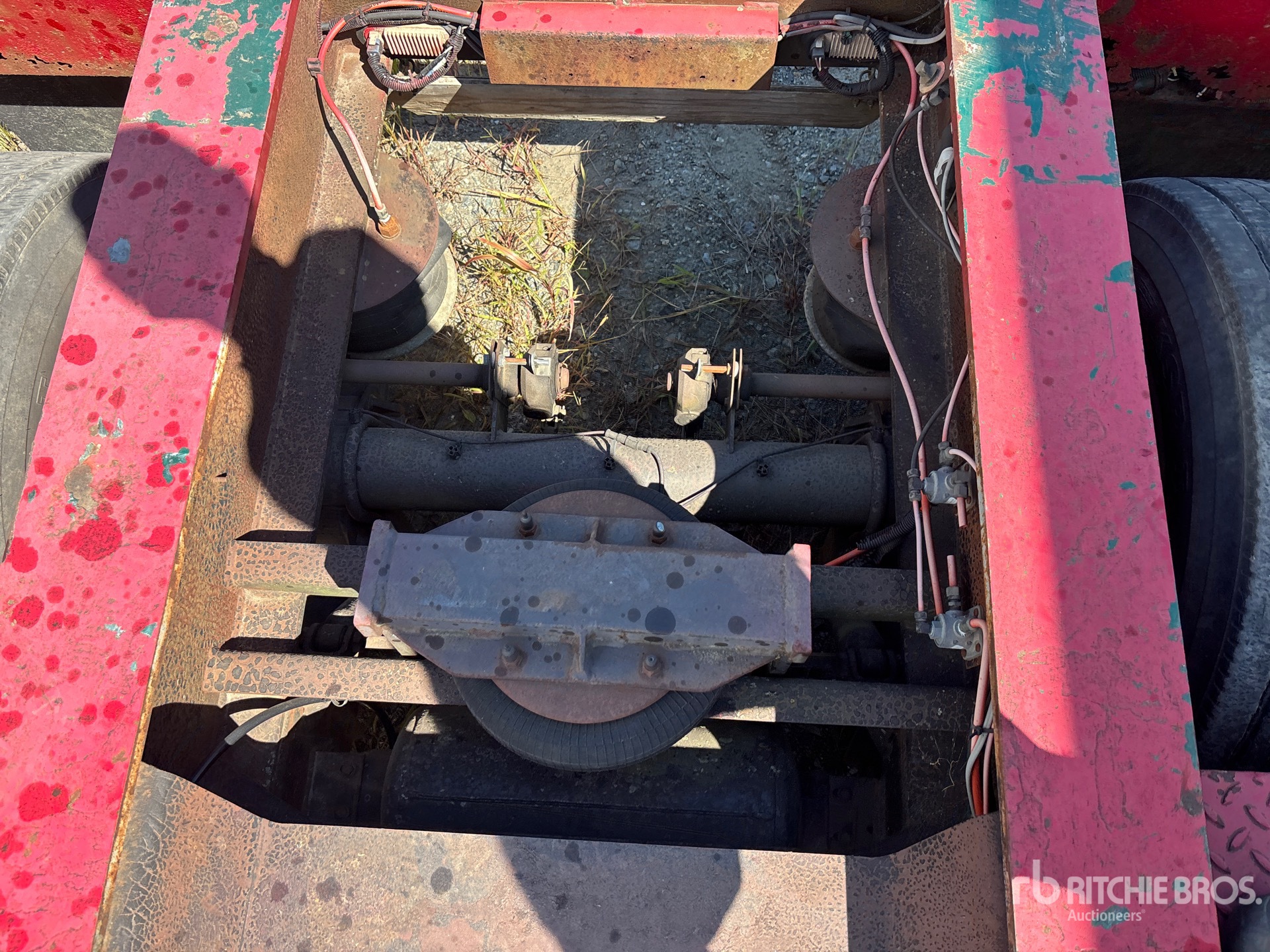 2004 Rogers 50 TON TRI/A REMOVABLE GOOSENECK
