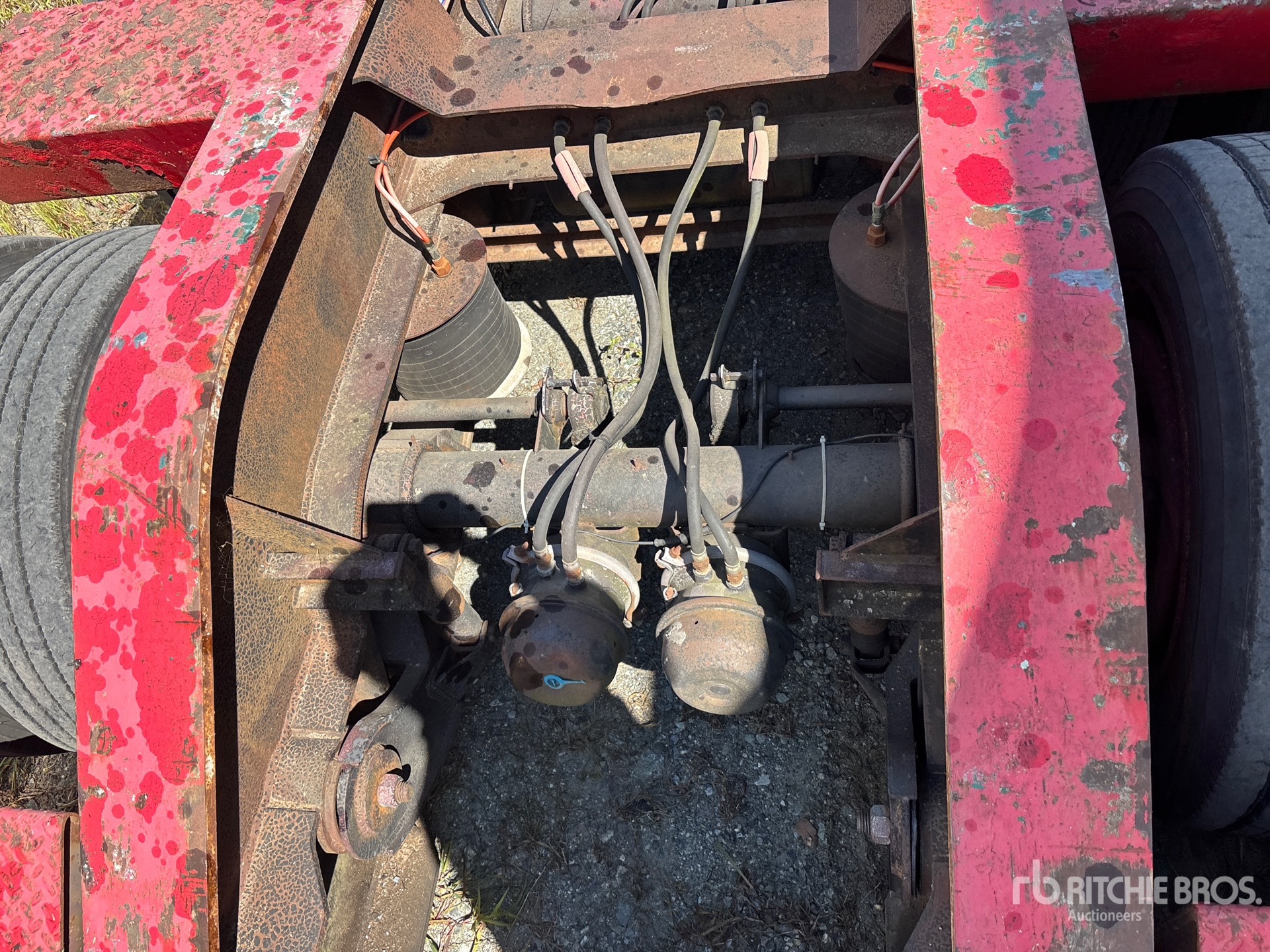 2004 Rogers 50 TON TRI/A REMOVABLE GOOSENECK