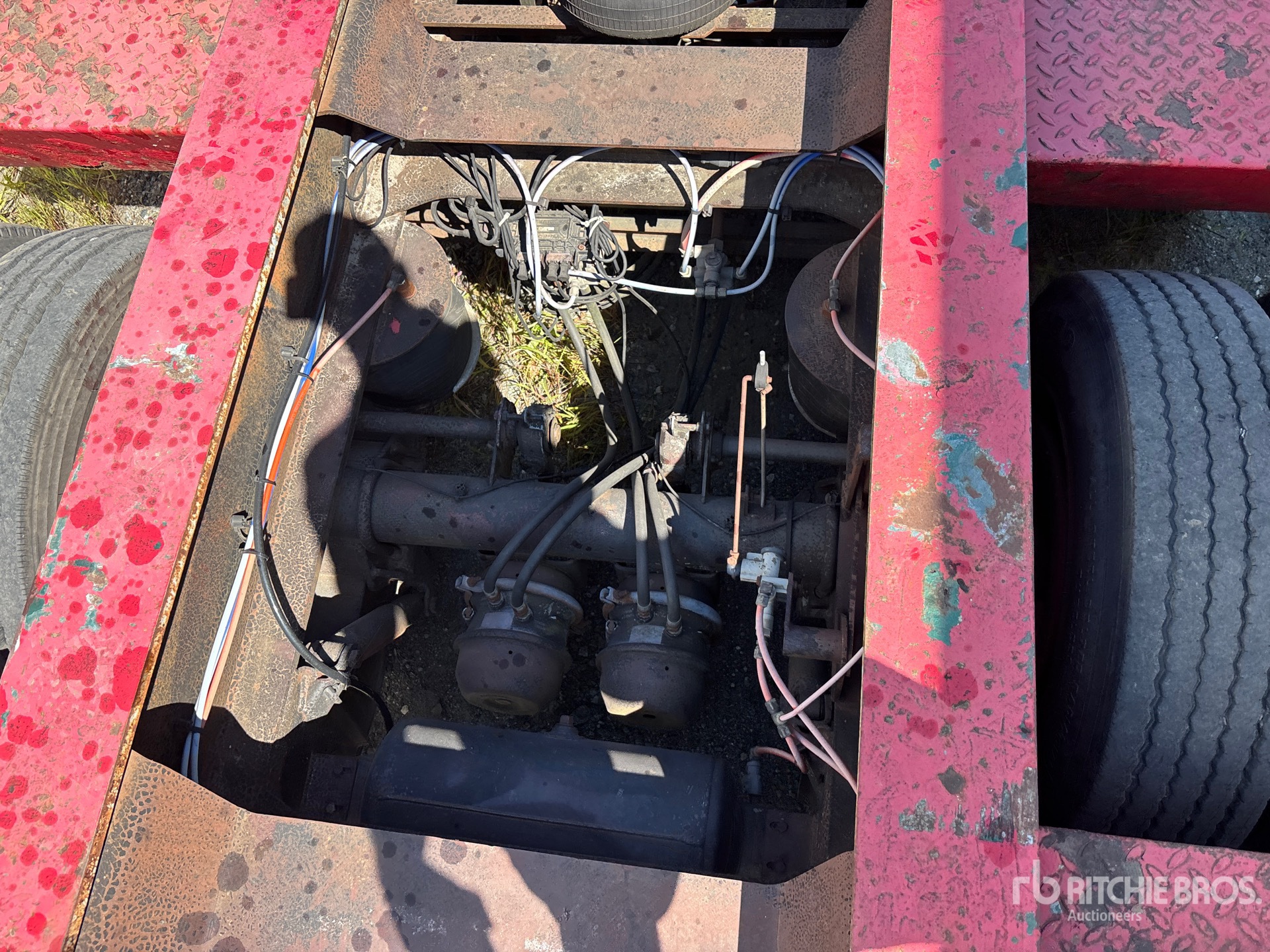 2004 Rogers 50 TON TRI/A REMOVABLE GOOSENECK