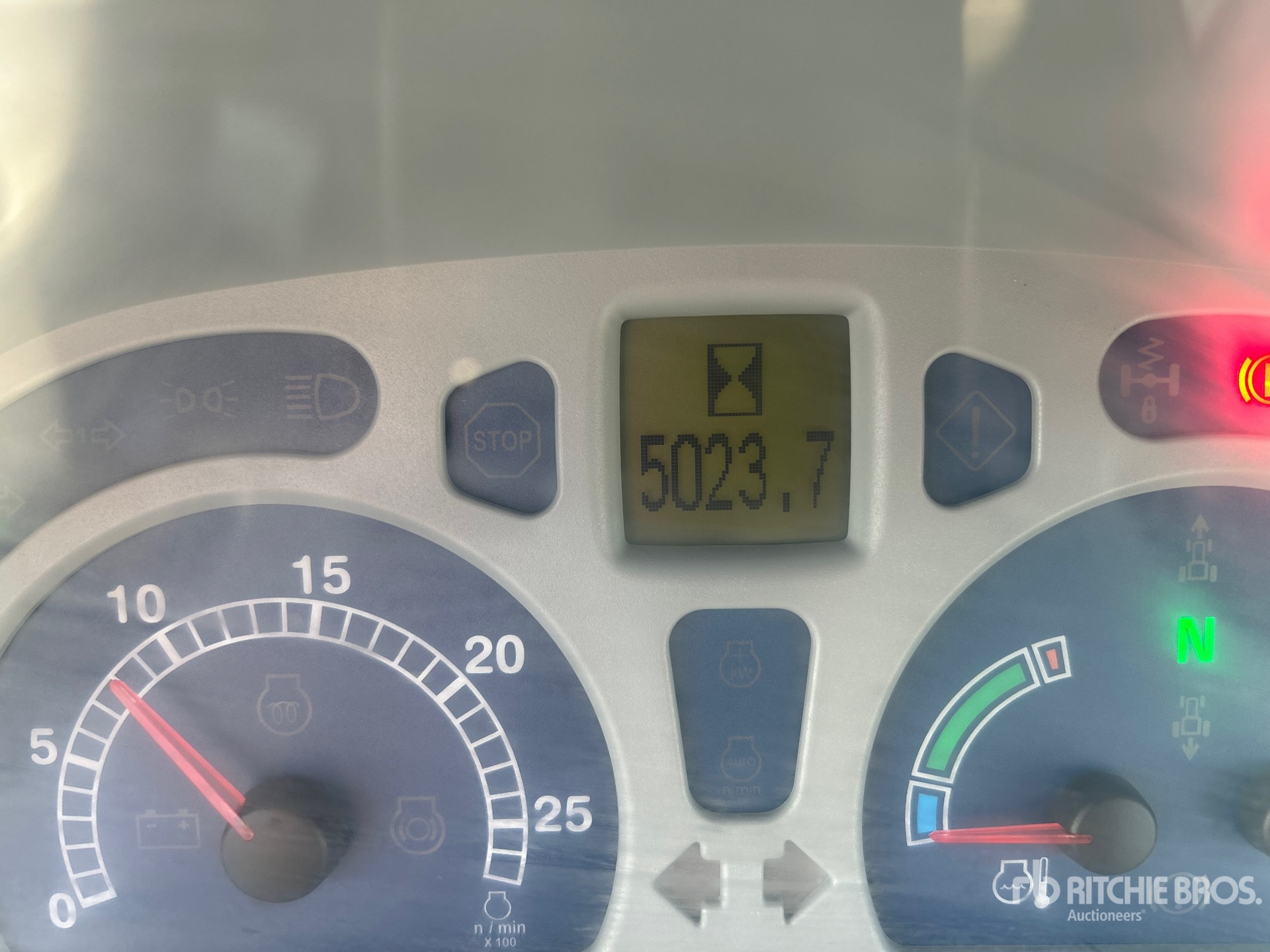 2015 New Holland T6.165