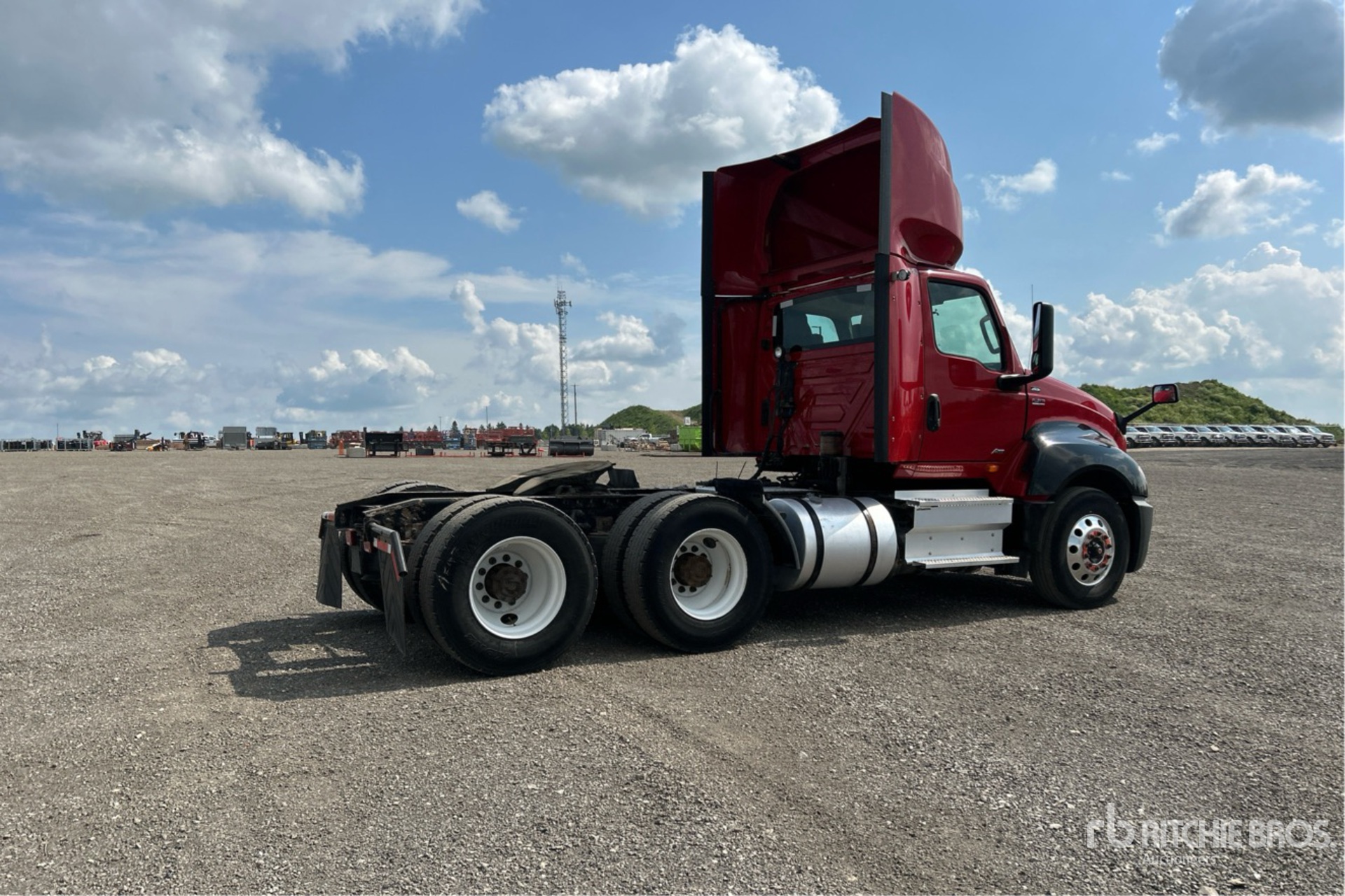 2019 International LT625