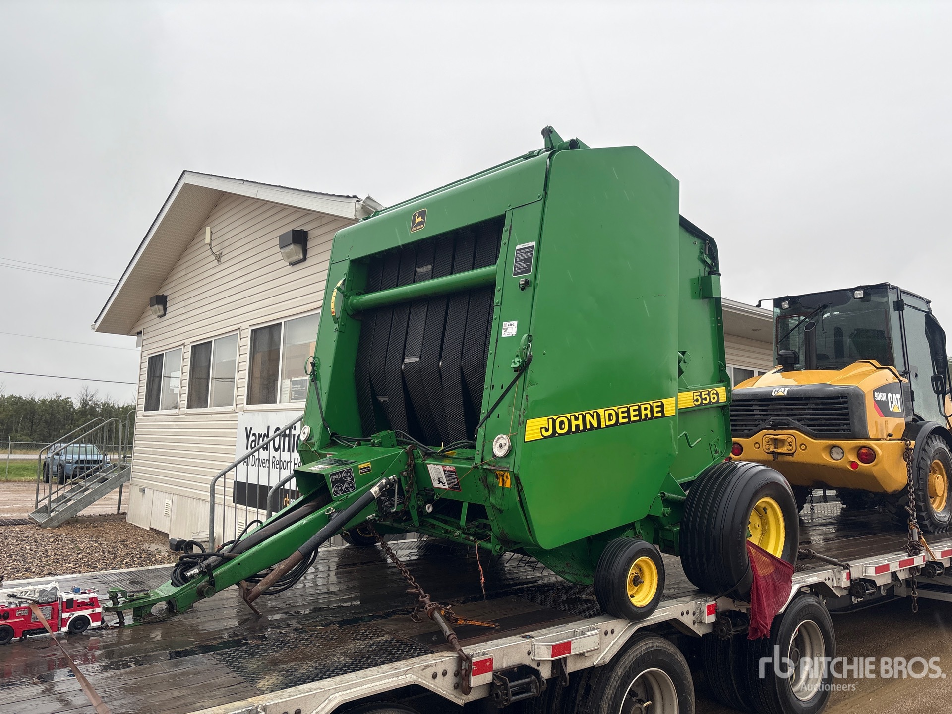 Photo of 1997 John Deere 556