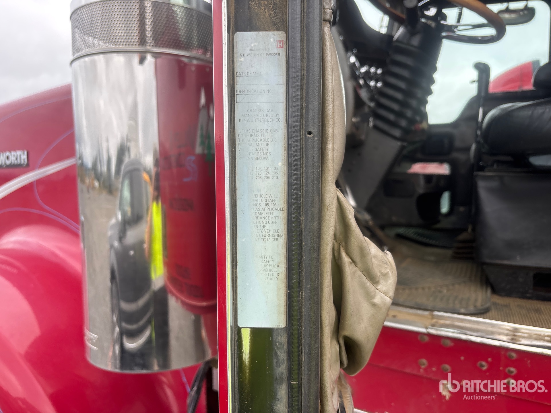 2004 Kenworth W900 TRI