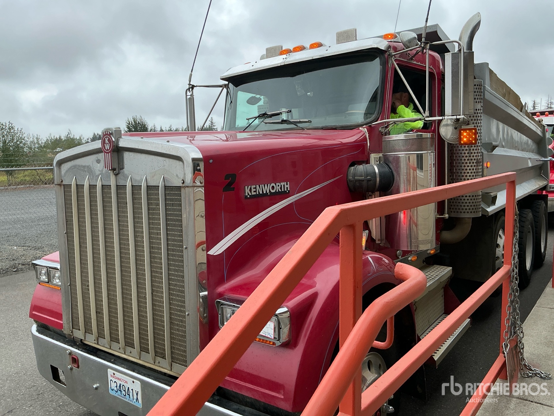 2004 Kenworth W900 TRI
