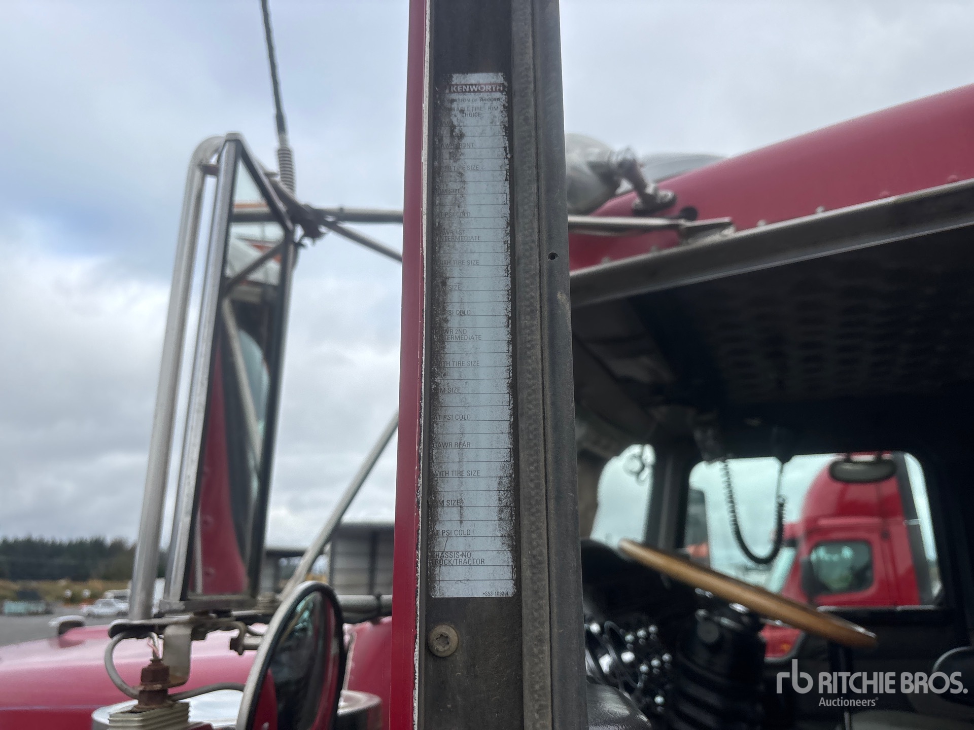 2004 Kenworth W900 TRI
