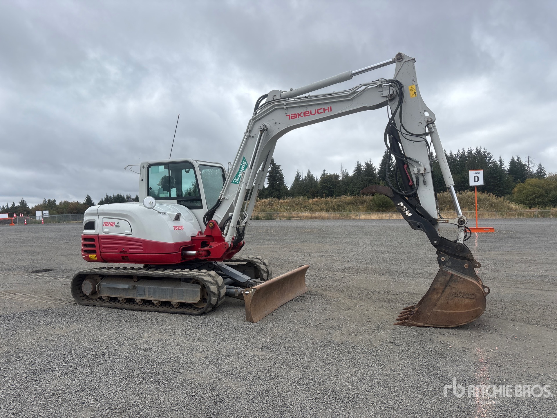 2019 Takeuchi TB290