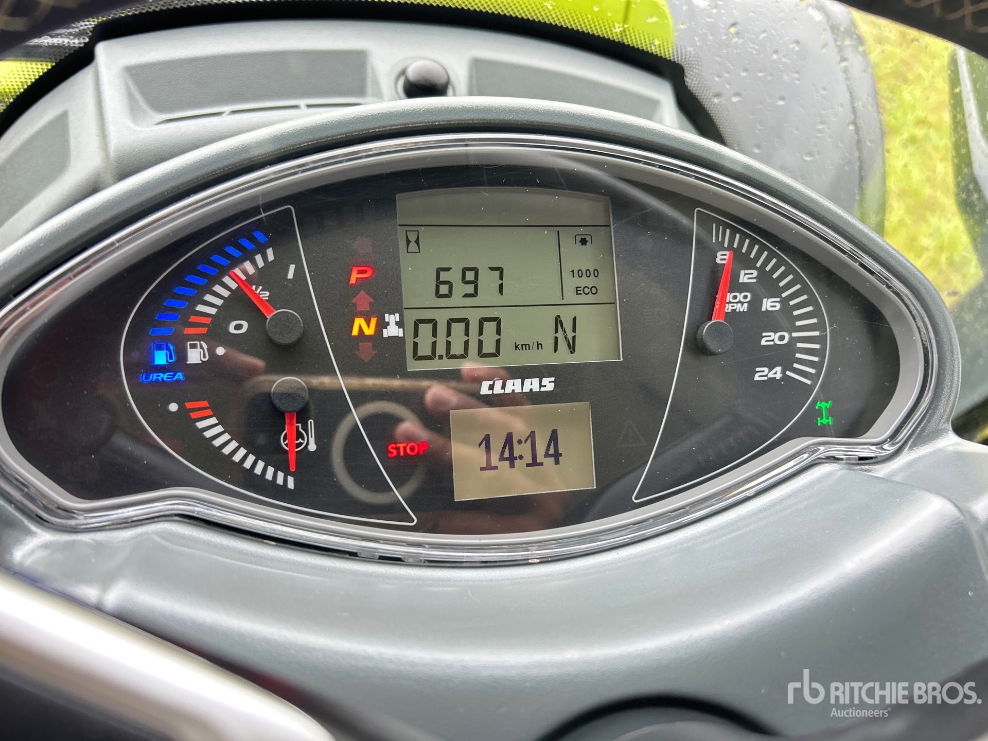 2024 Claas AXION 880