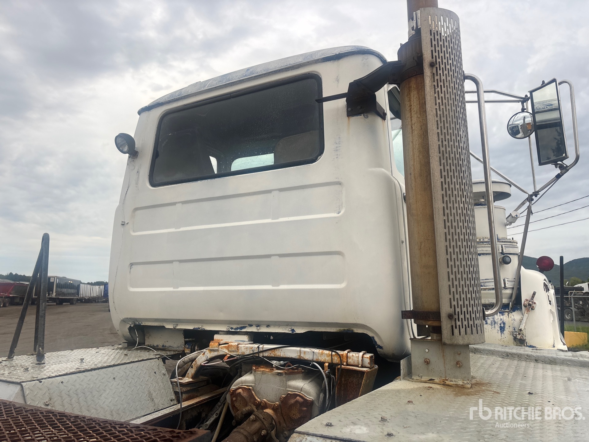 1989 Mack DMM6906EX