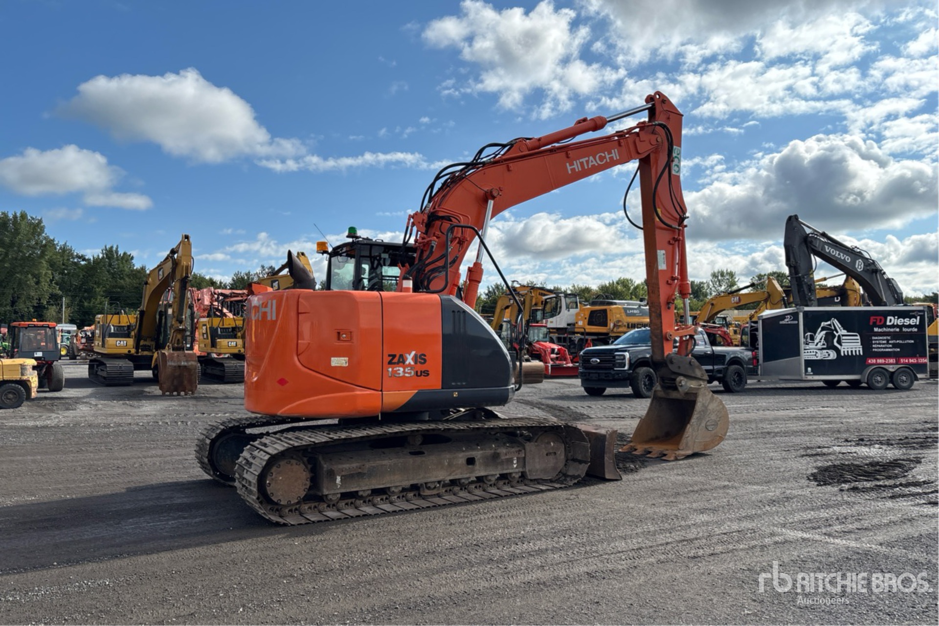2016 Hitachi ZX135US-5B