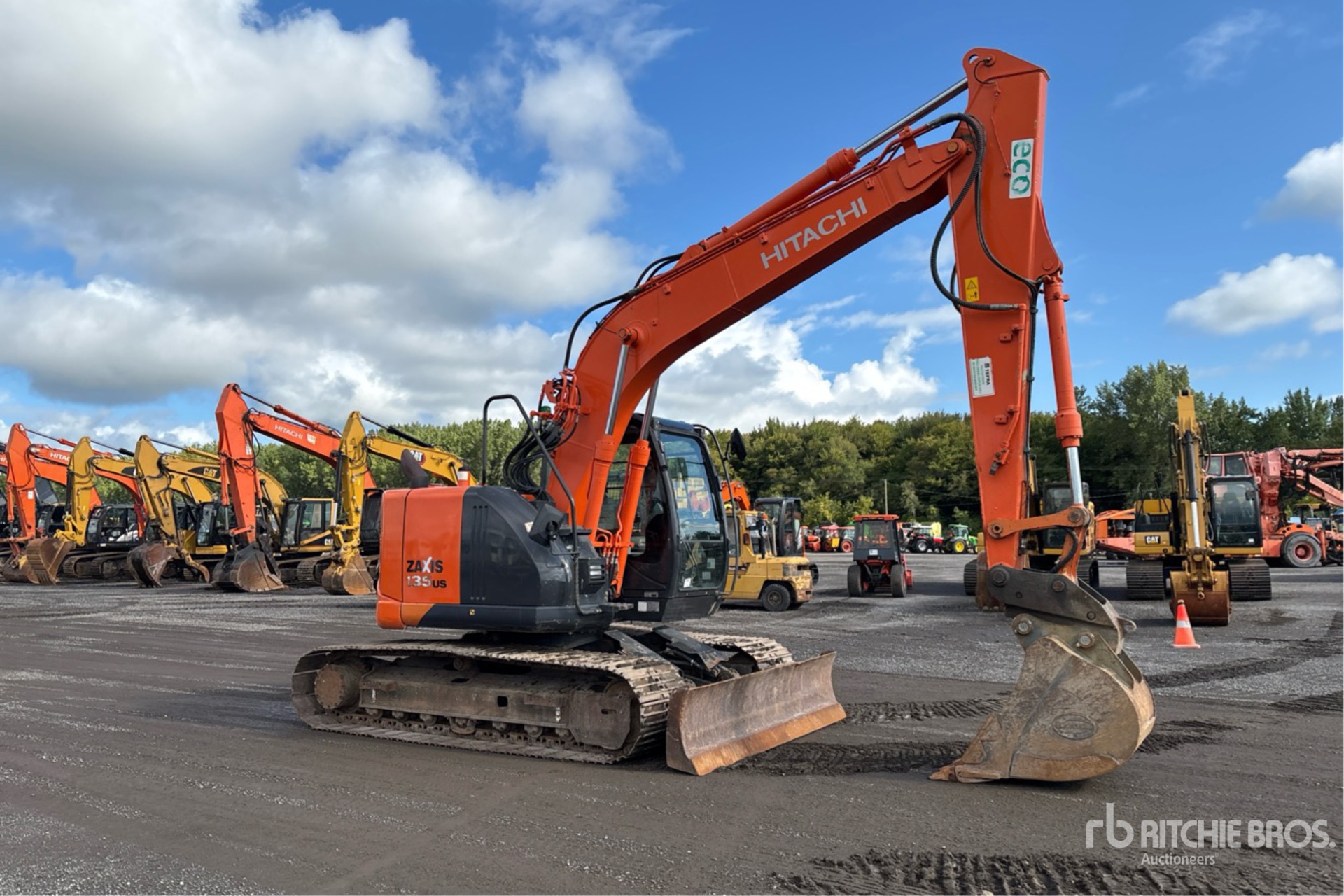 2016 Hitachi ZX135US-5B