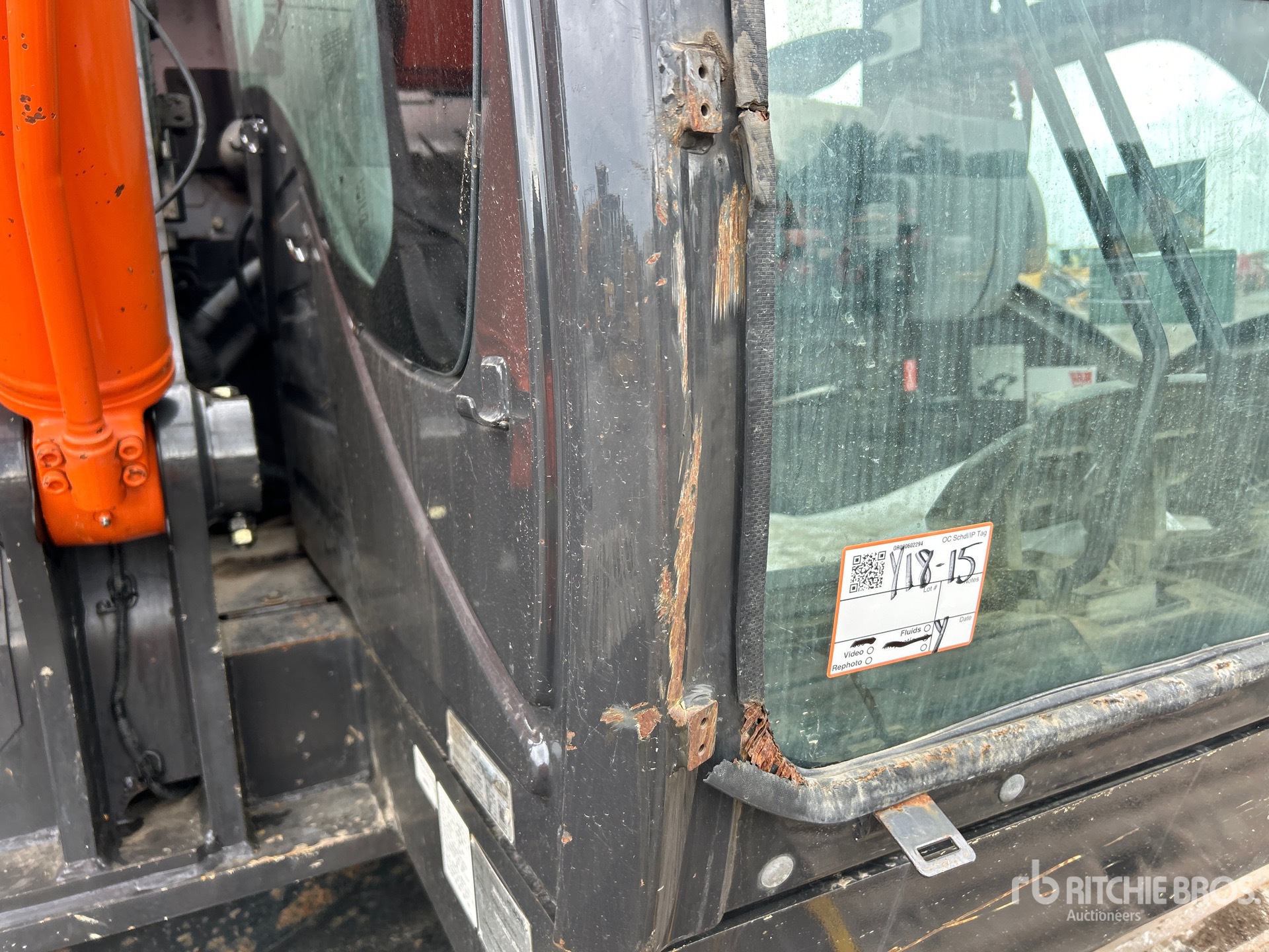 2018 Hitachi ZX245USLC-6N