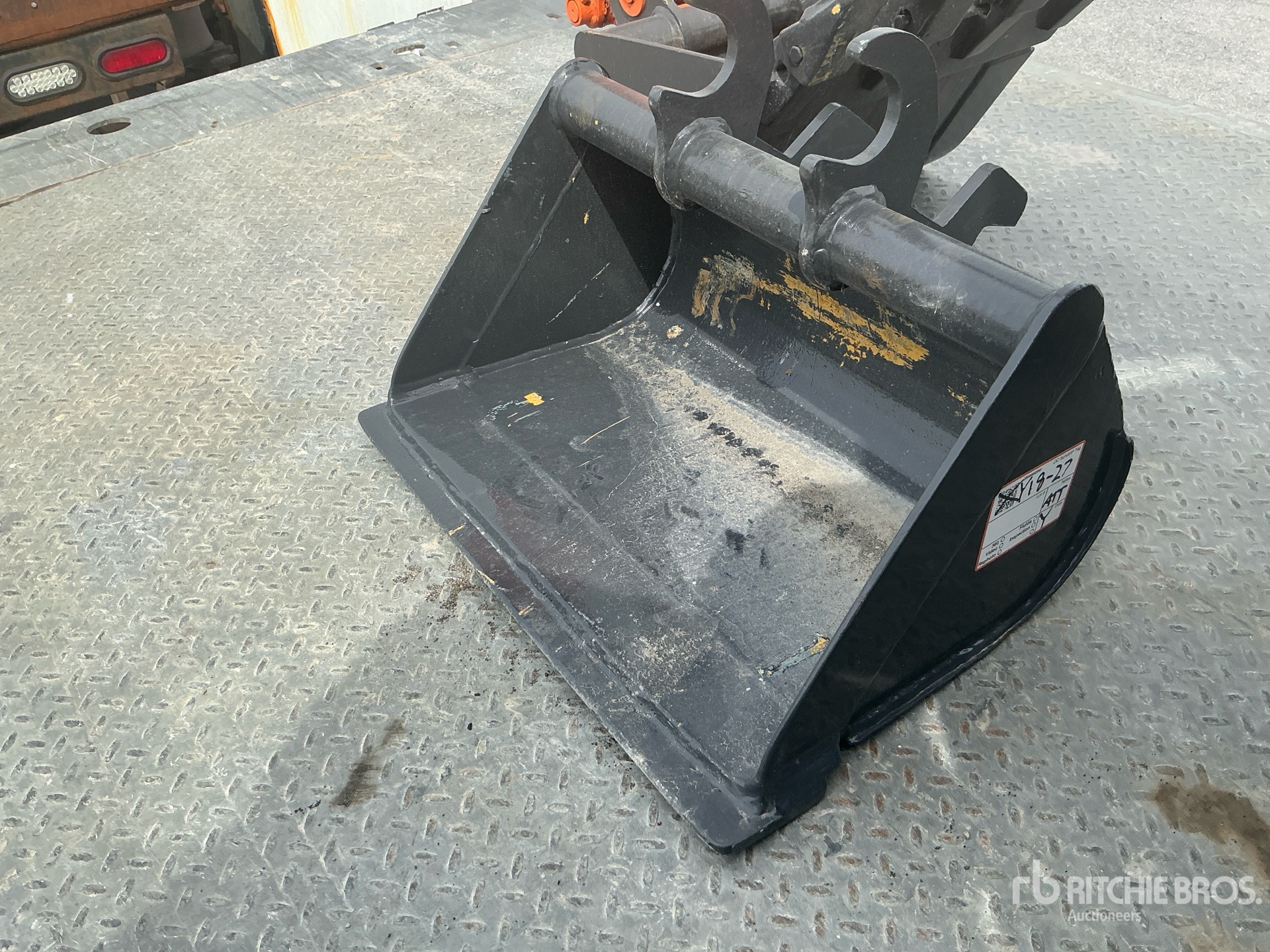 Photo of 2012 Hitachi ZX17U-2