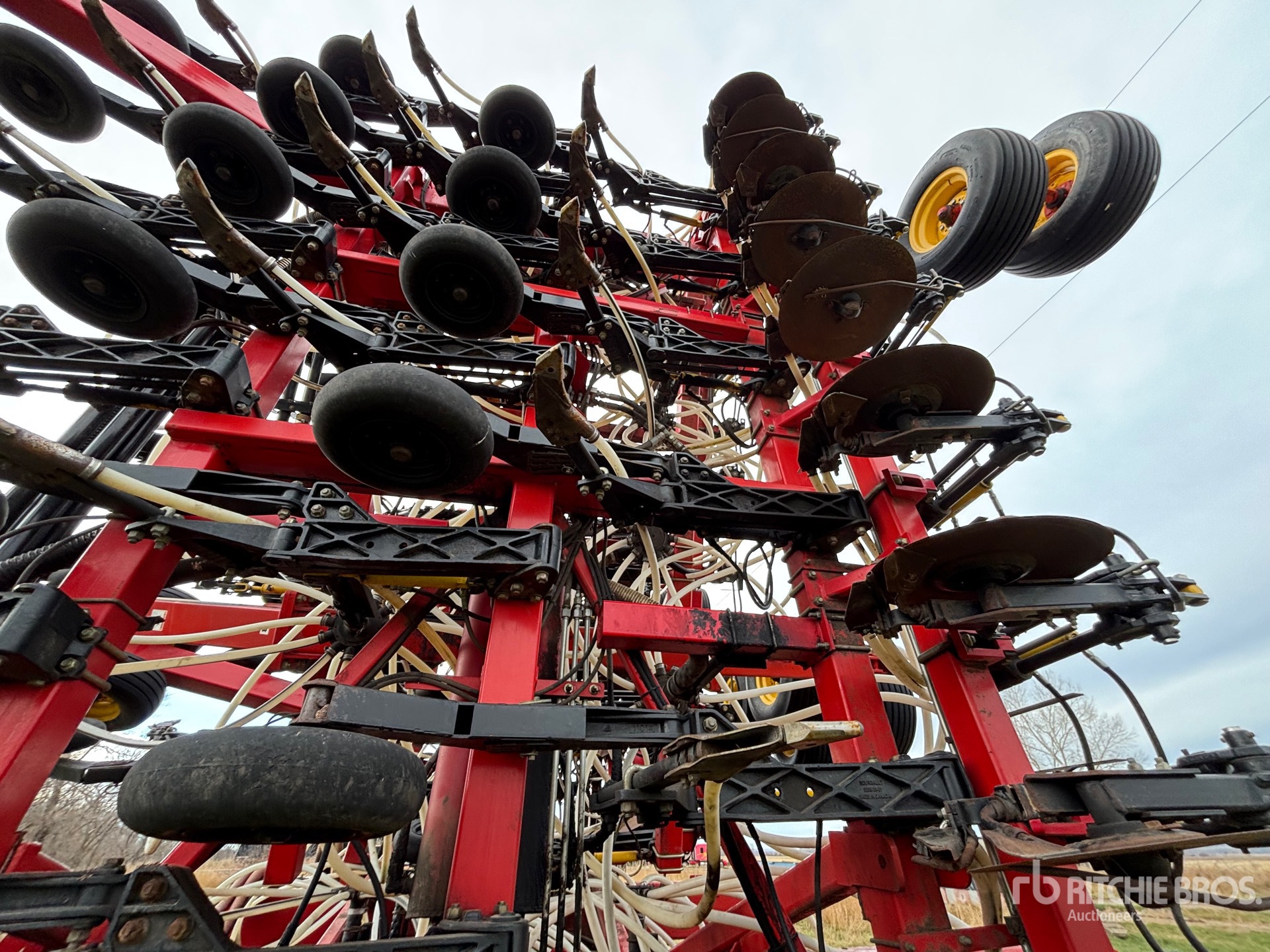 2011 Bourgault 3310PHD
