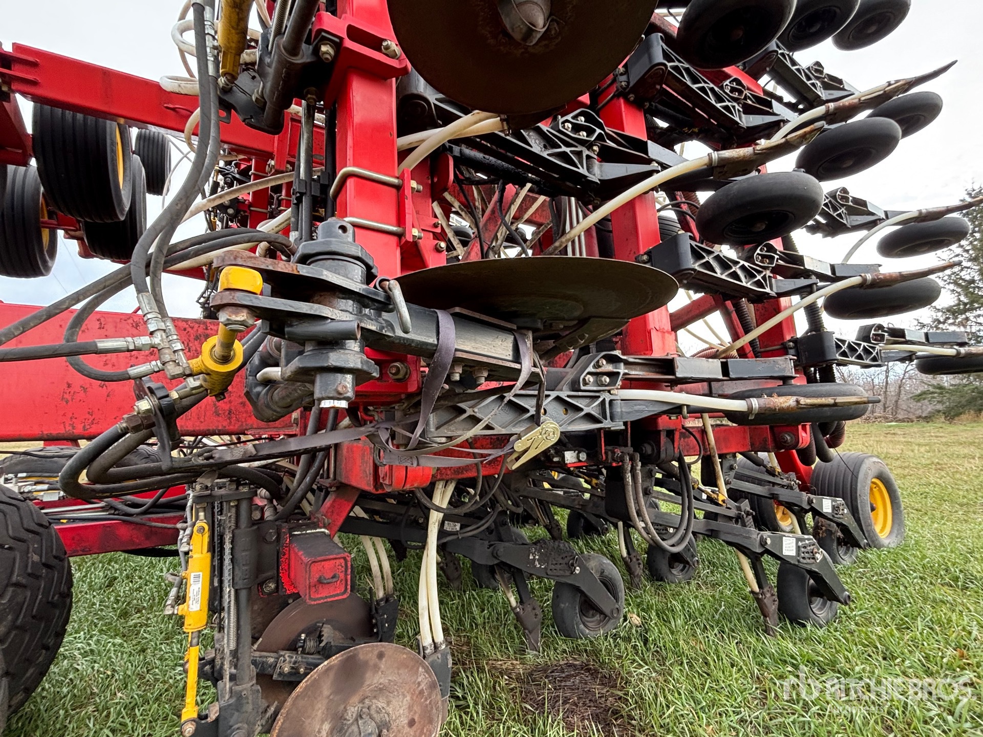 2011 Bourgault 3310PHD