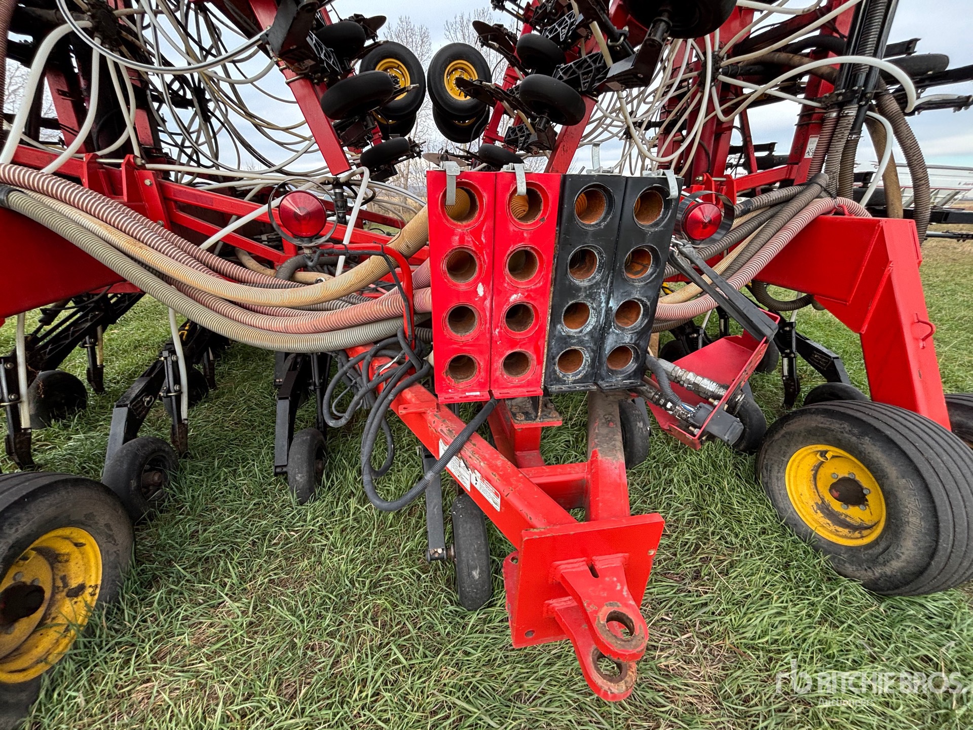 2011 Bourgault 3310PHD