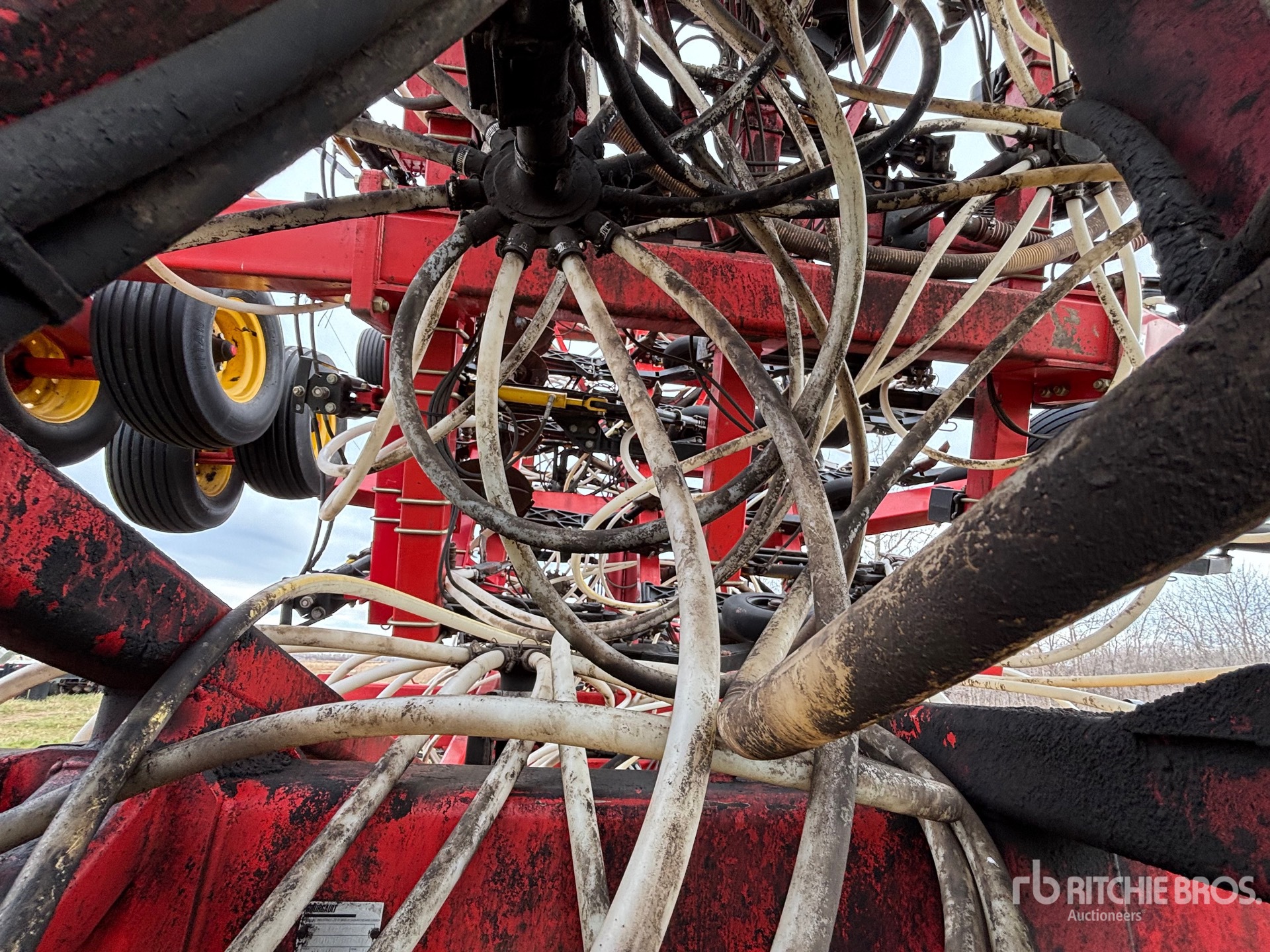 2011 Bourgault 3310PHD
