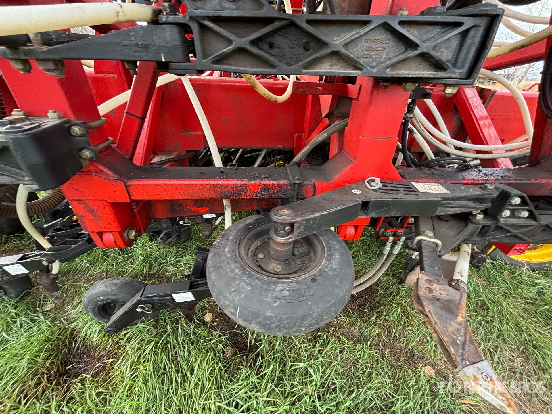 2011 Bourgault 3310PHD