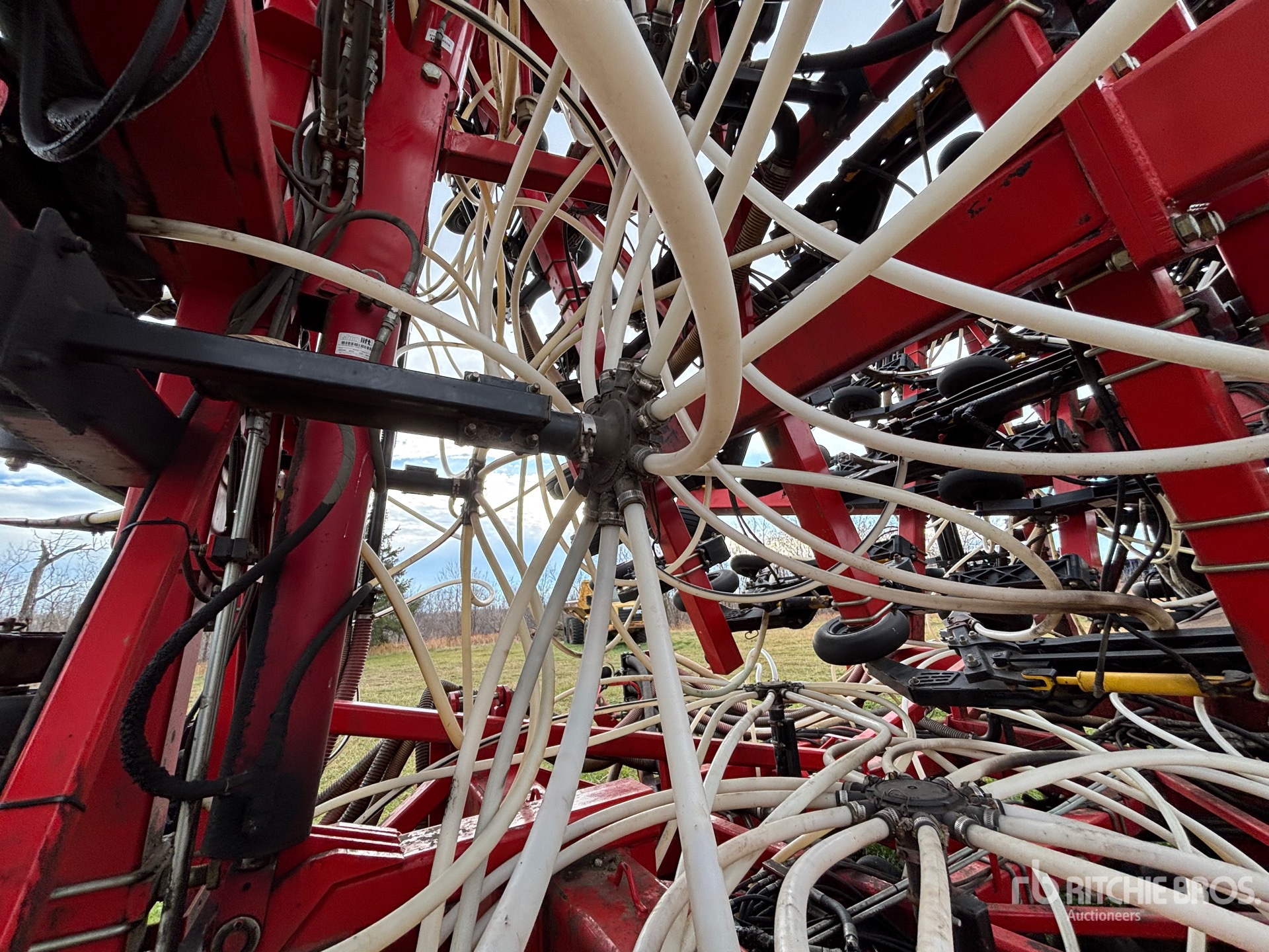 2011 Bourgault 3310PHD