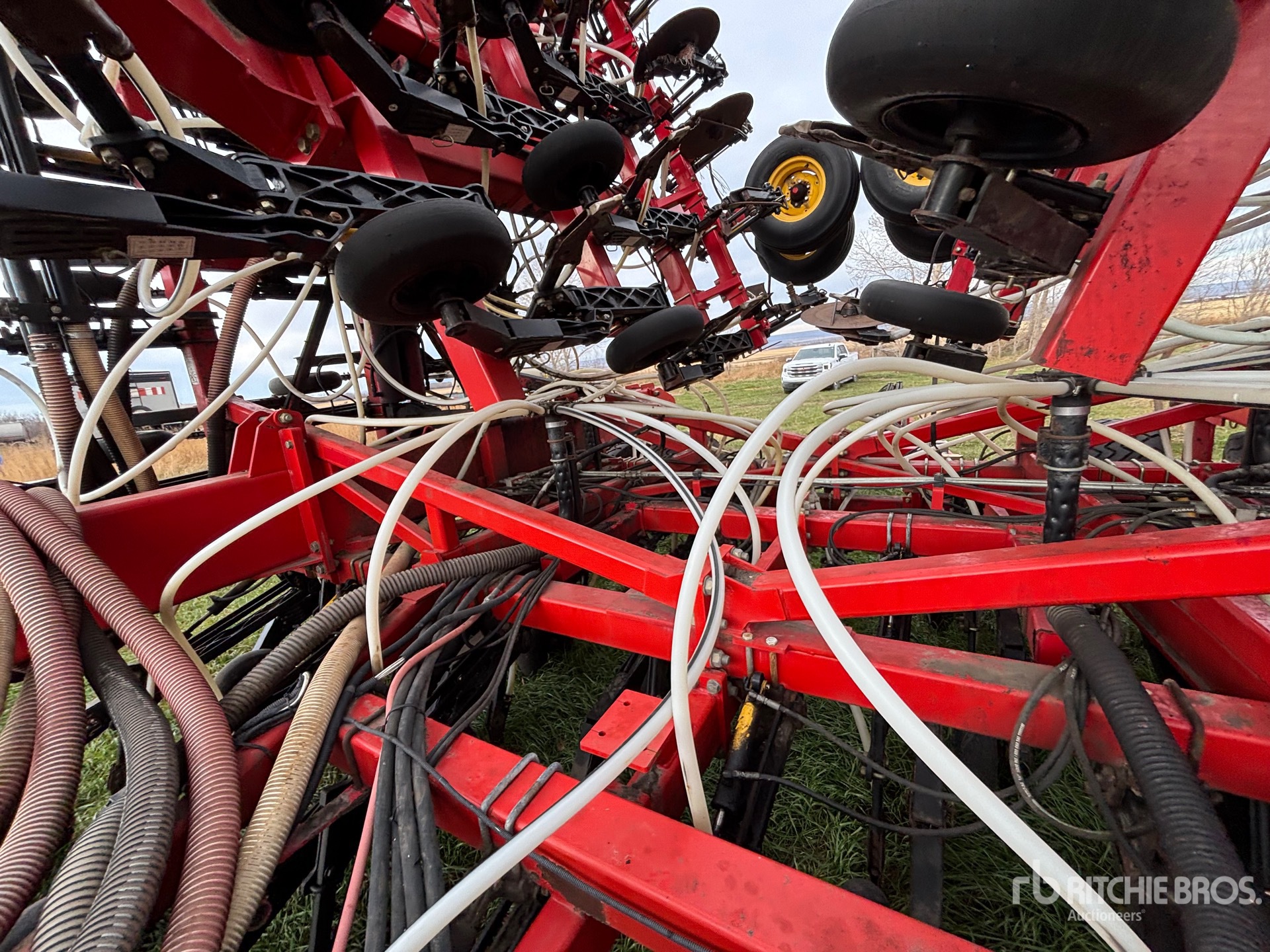 2011 Bourgault 3310PHD