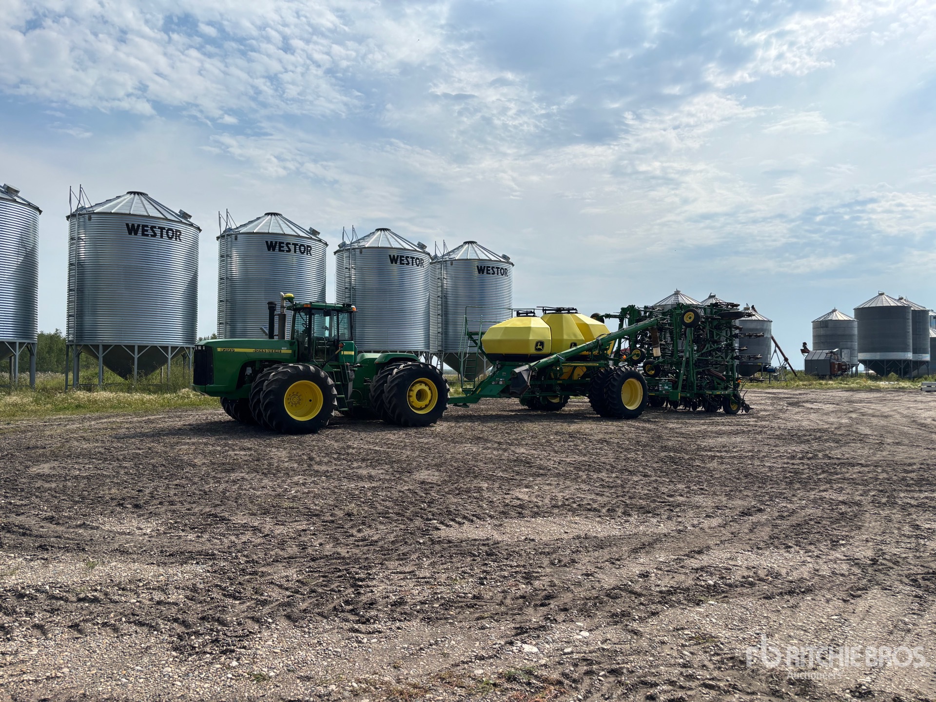 2001 John Deere 9300