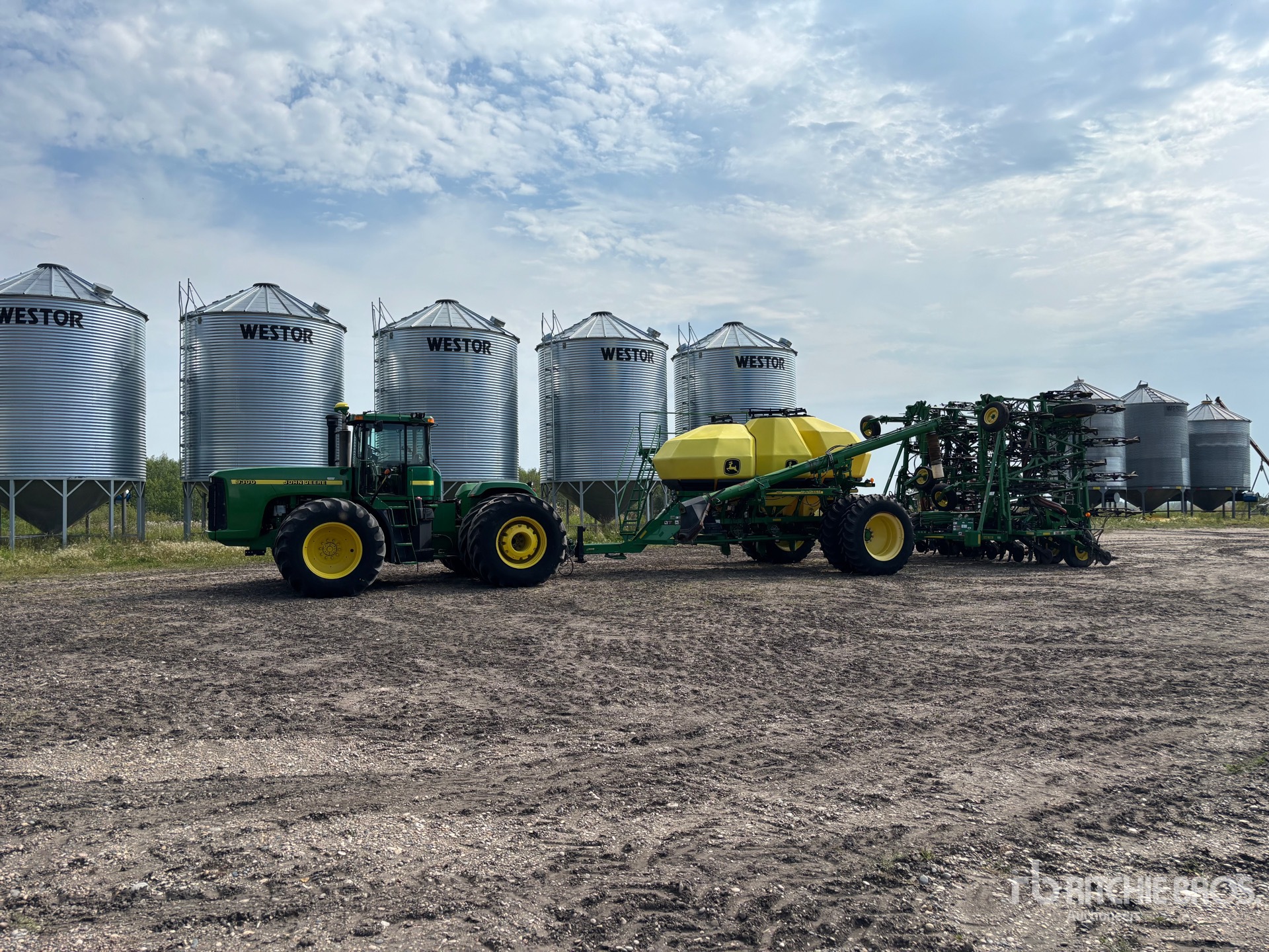 2001 John Deere 9300