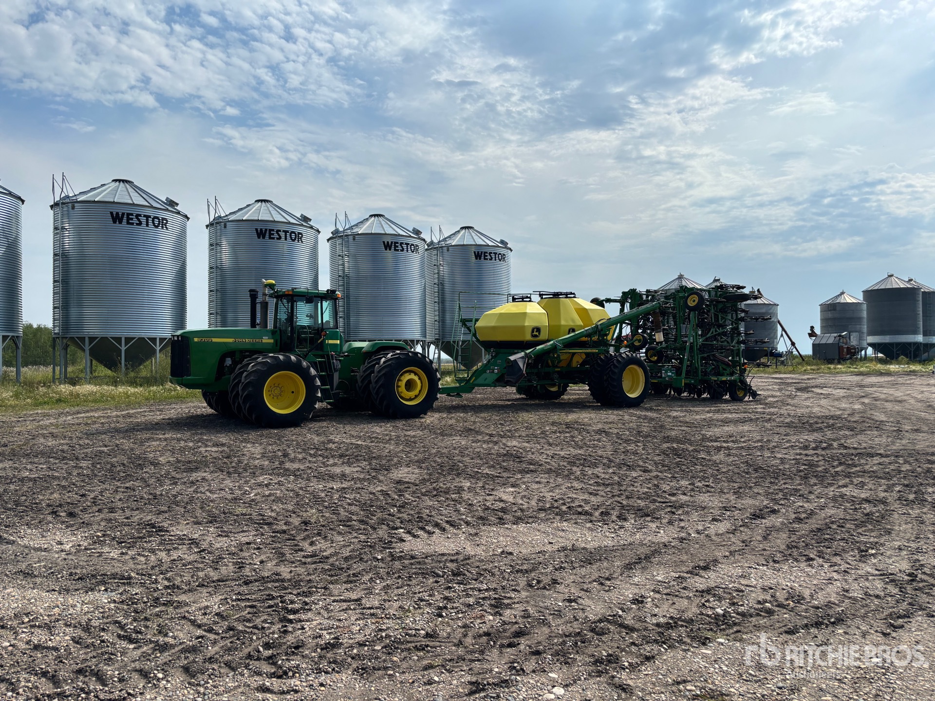 2001 John Deere 9300