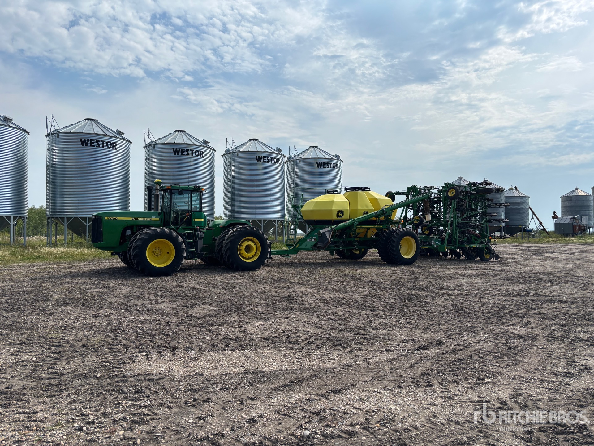 2001 John Deere 9300